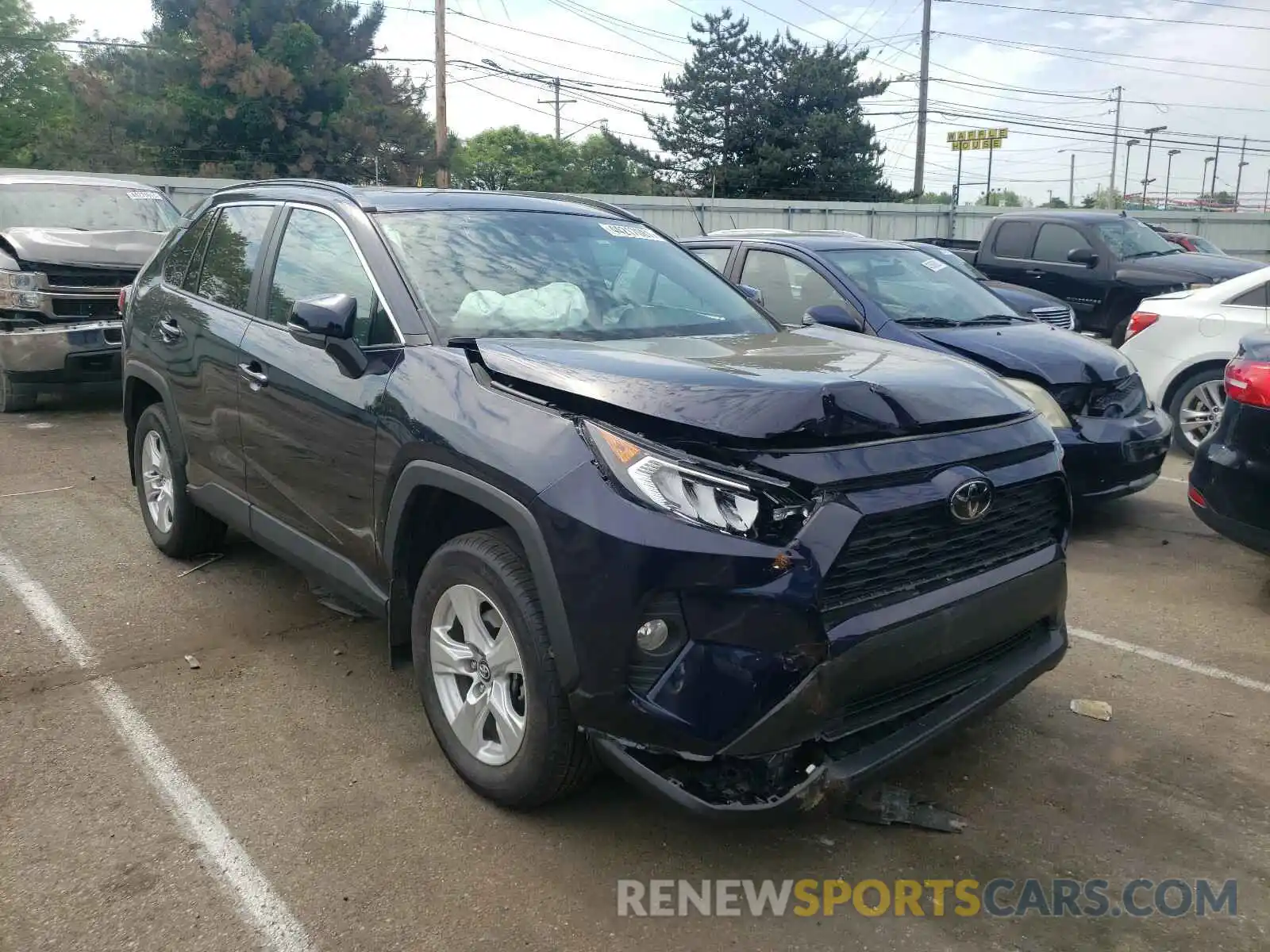 1 Photograph of a damaged car 2T3P1RFV7LC085603 TOYOTA RAV4 2020