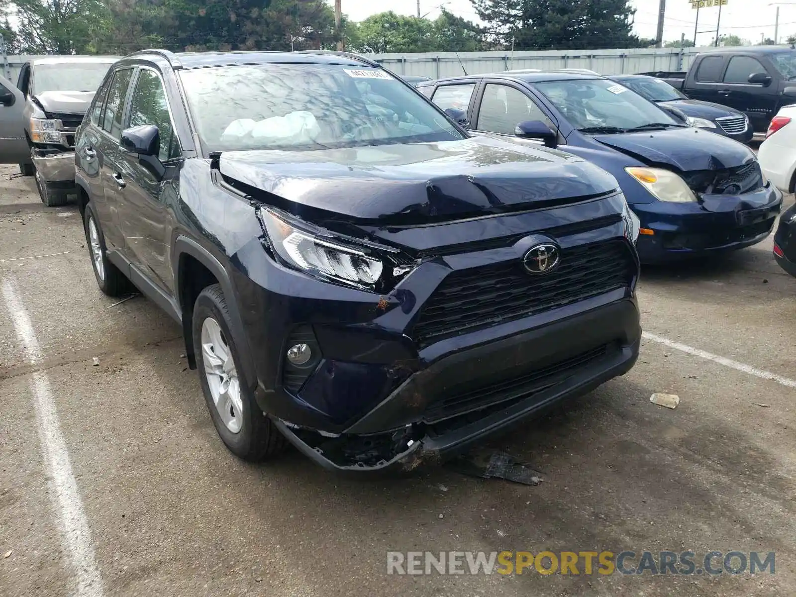 9 Photograph of a damaged car 2T3P1RFV7LC085603 TOYOTA RAV4 2020