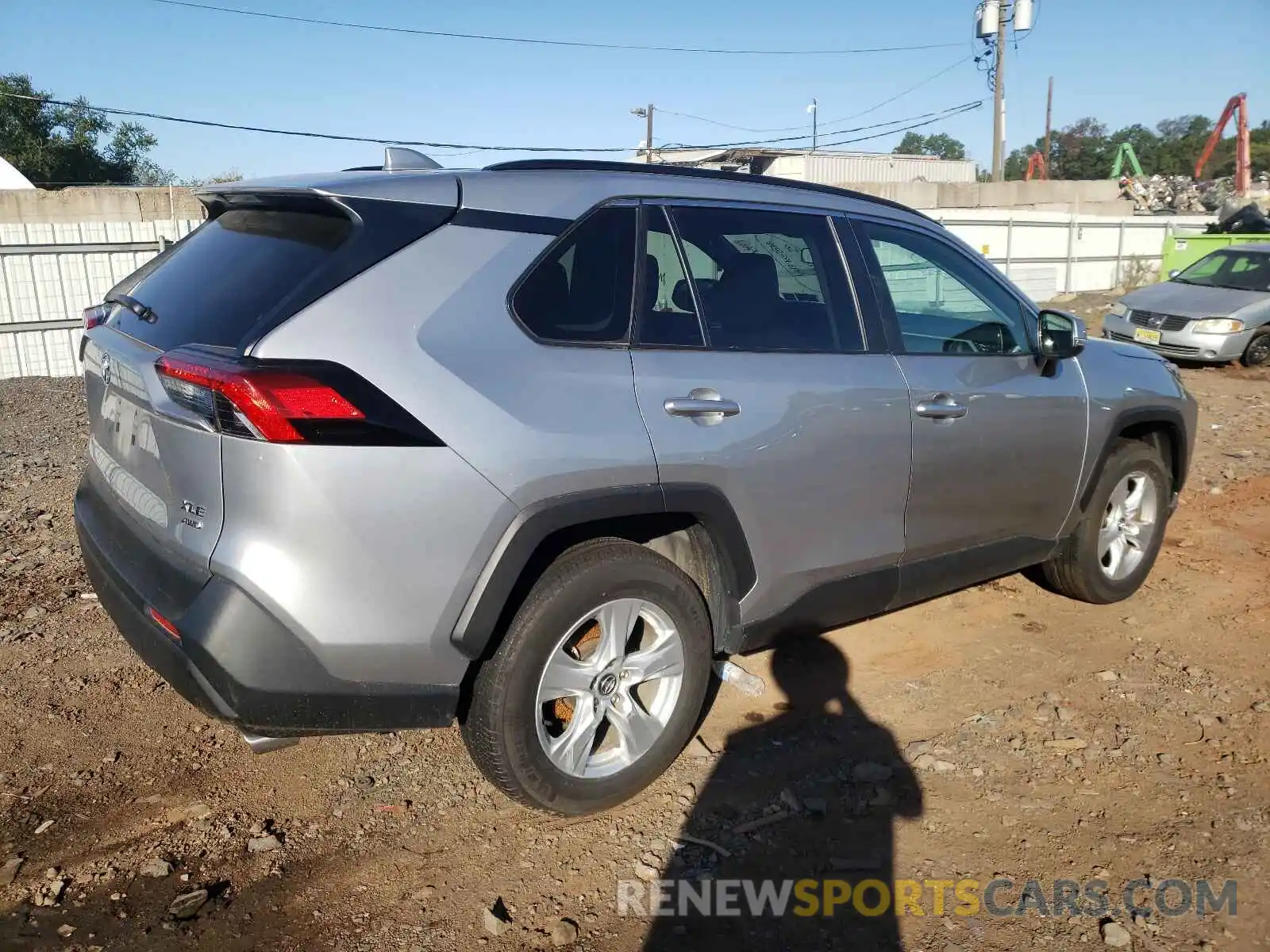 4 Photograph of a damaged car 2T3P1RFV7LC092633 TOYOTA RAV4 2020