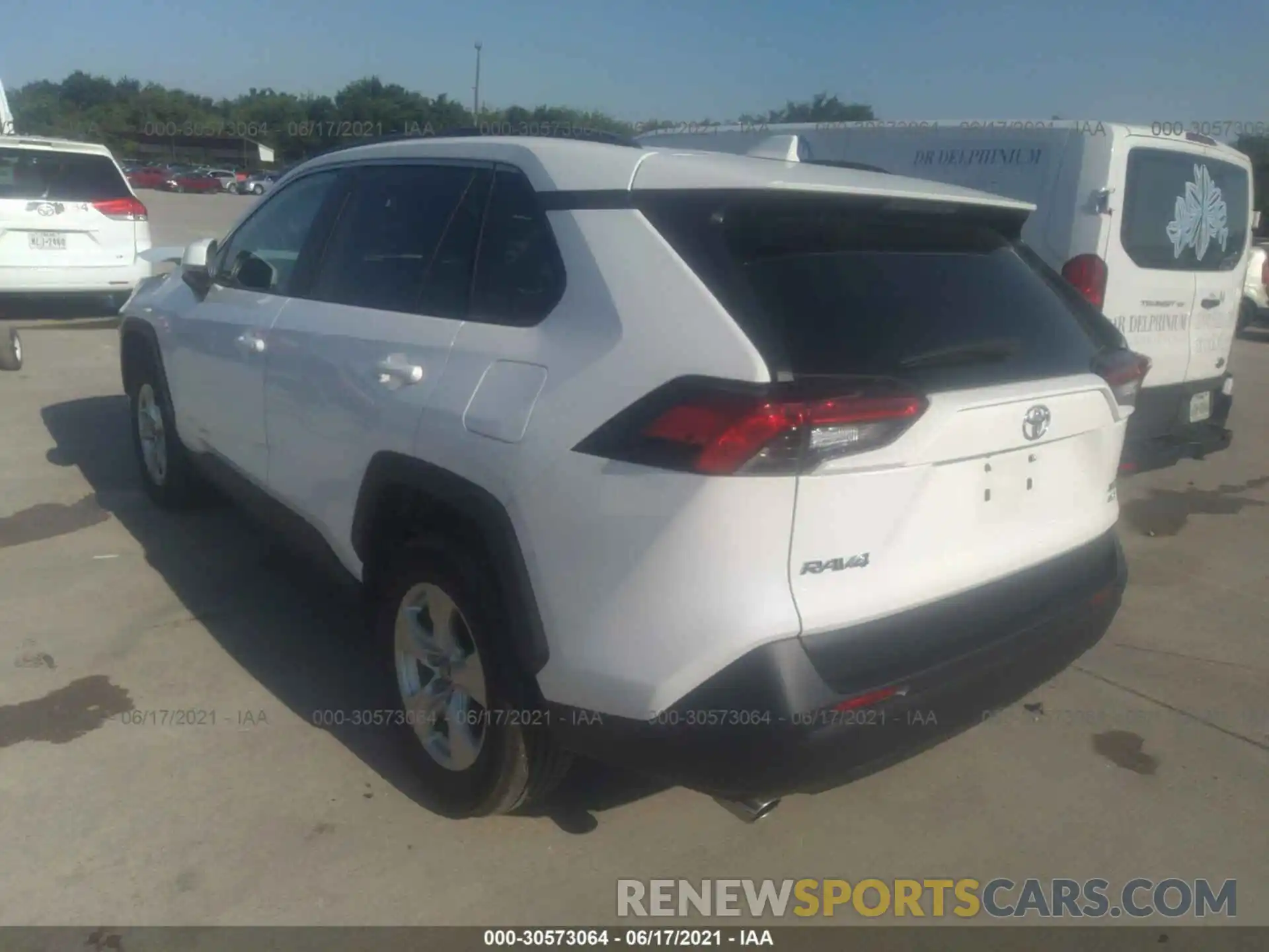 3 Photograph of a damaged car 2T3P1RFV7LC094172 TOYOTA RAV4 2020