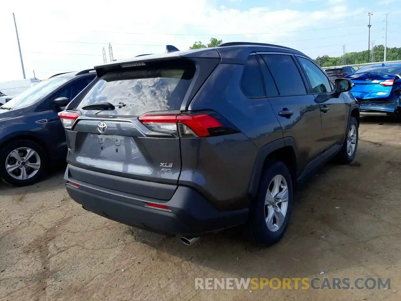 4 Photograph of a damaged car 2T3P1RFV7LC097427 TOYOTA RAV4 2020