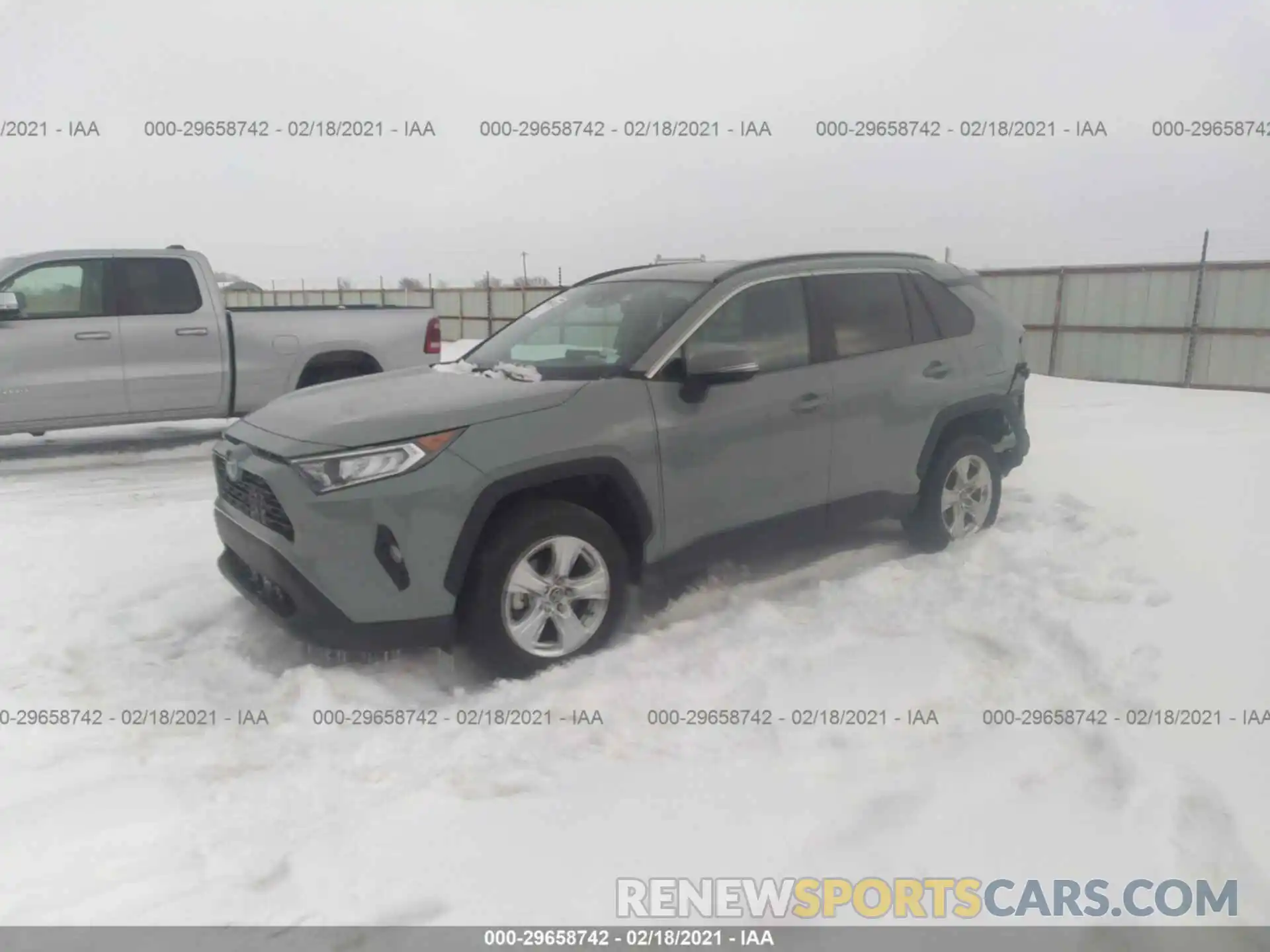 2 Фотография поврежденного автомобиля 2T3P1RFV7LC098710 TOYOTA RAV4 2020