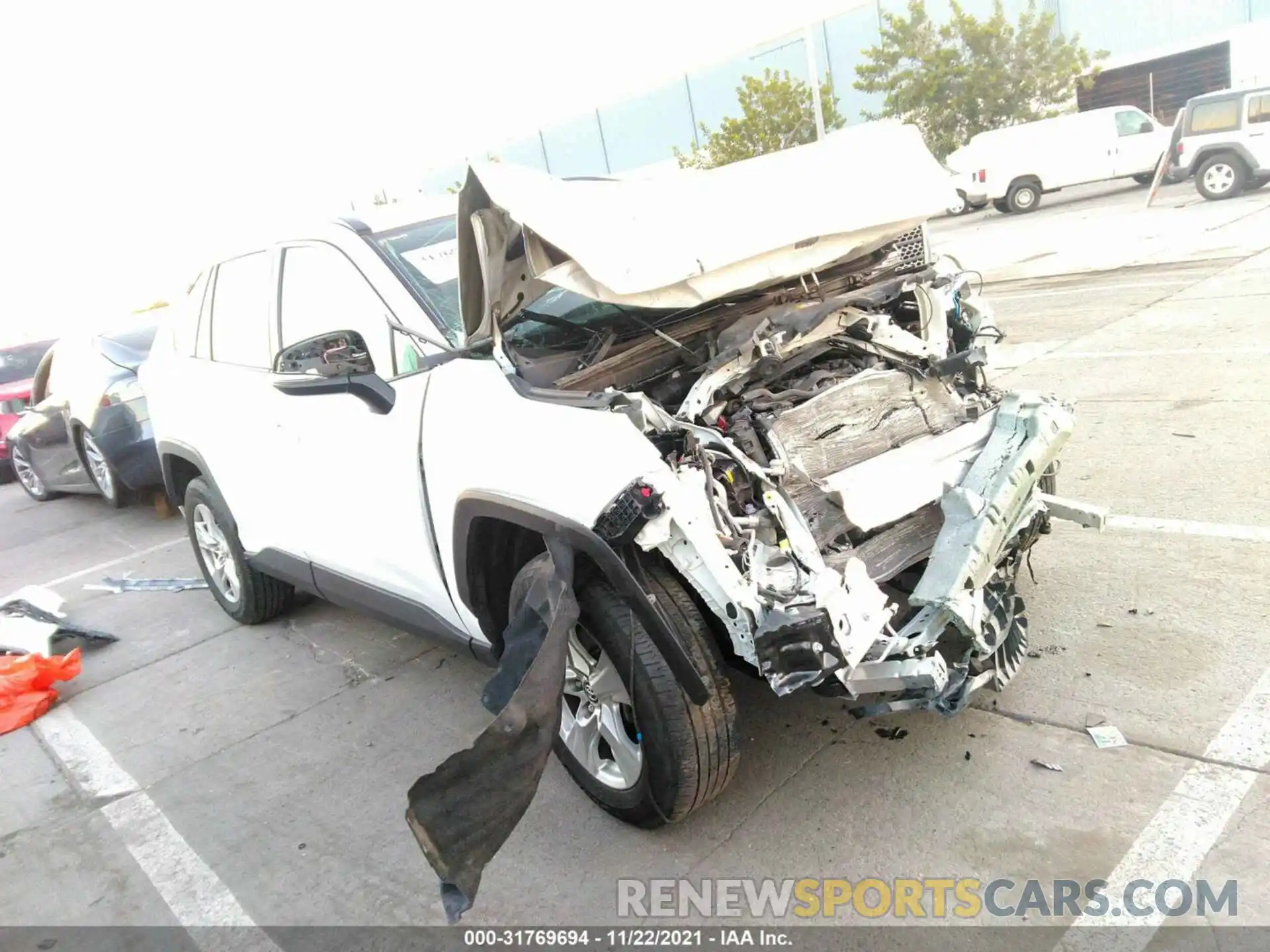 1 Photograph of a damaged car 2T3P1RFV7LC100763 TOYOTA RAV4 2020