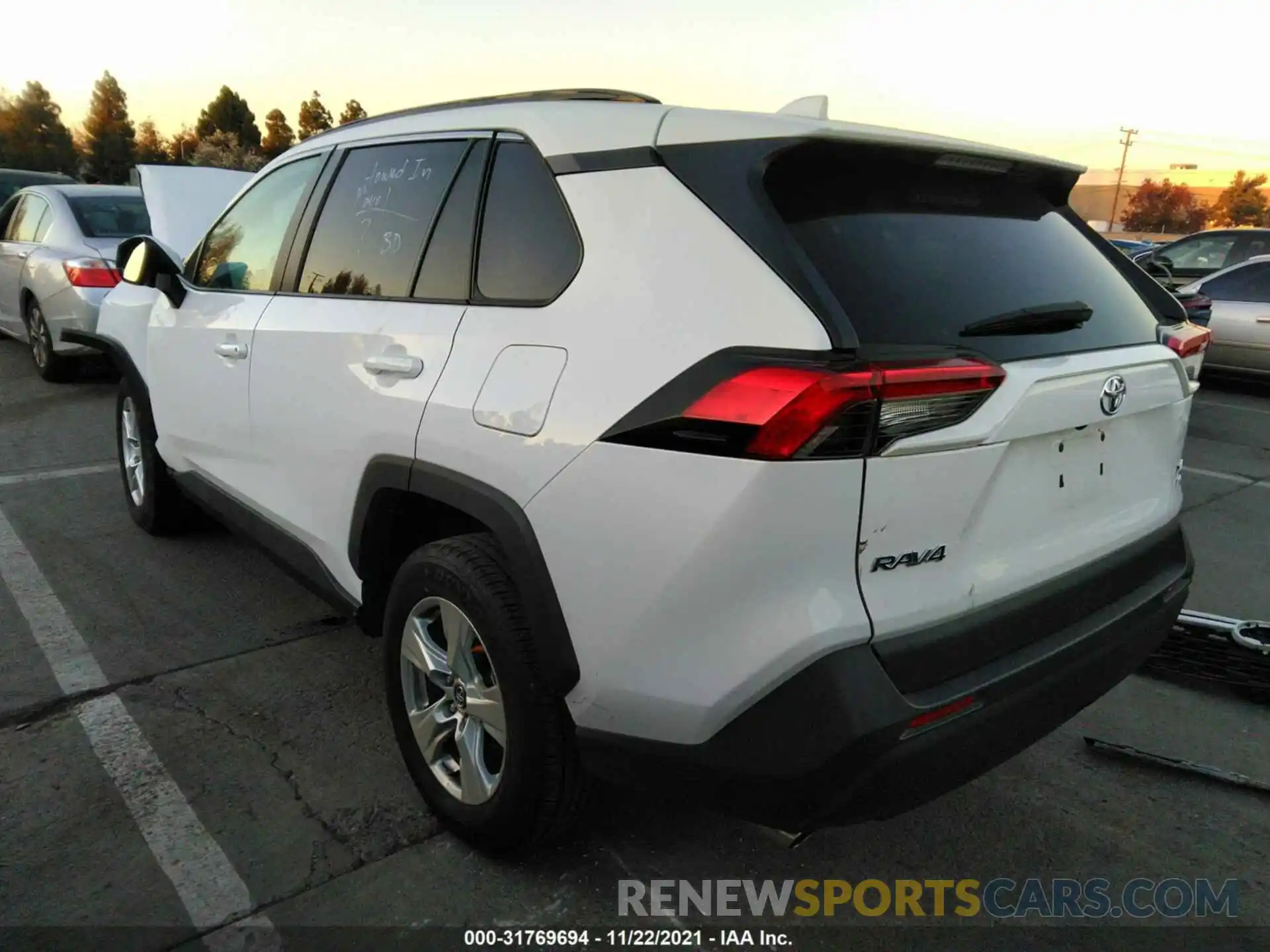 3 Photograph of a damaged car 2T3P1RFV7LC100763 TOYOTA RAV4 2020