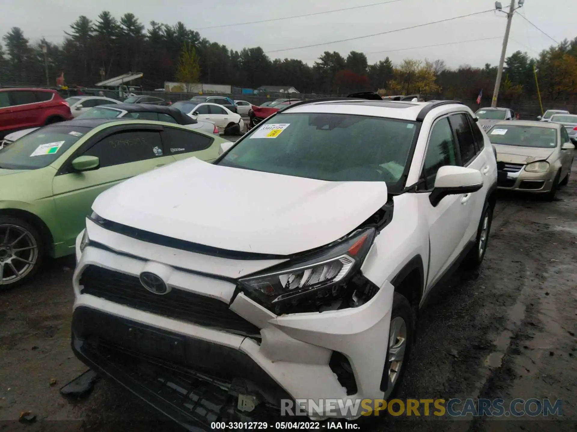 2 Photograph of a damaged car 2T3P1RFV7LC106000 TOYOTA RAV4 2020