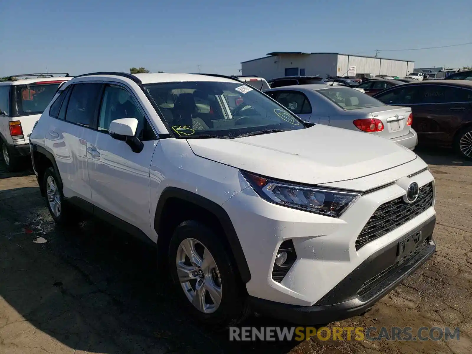 1 Photograph of a damaged car 2T3P1RFV7LC110743 TOYOTA RAV4 2020