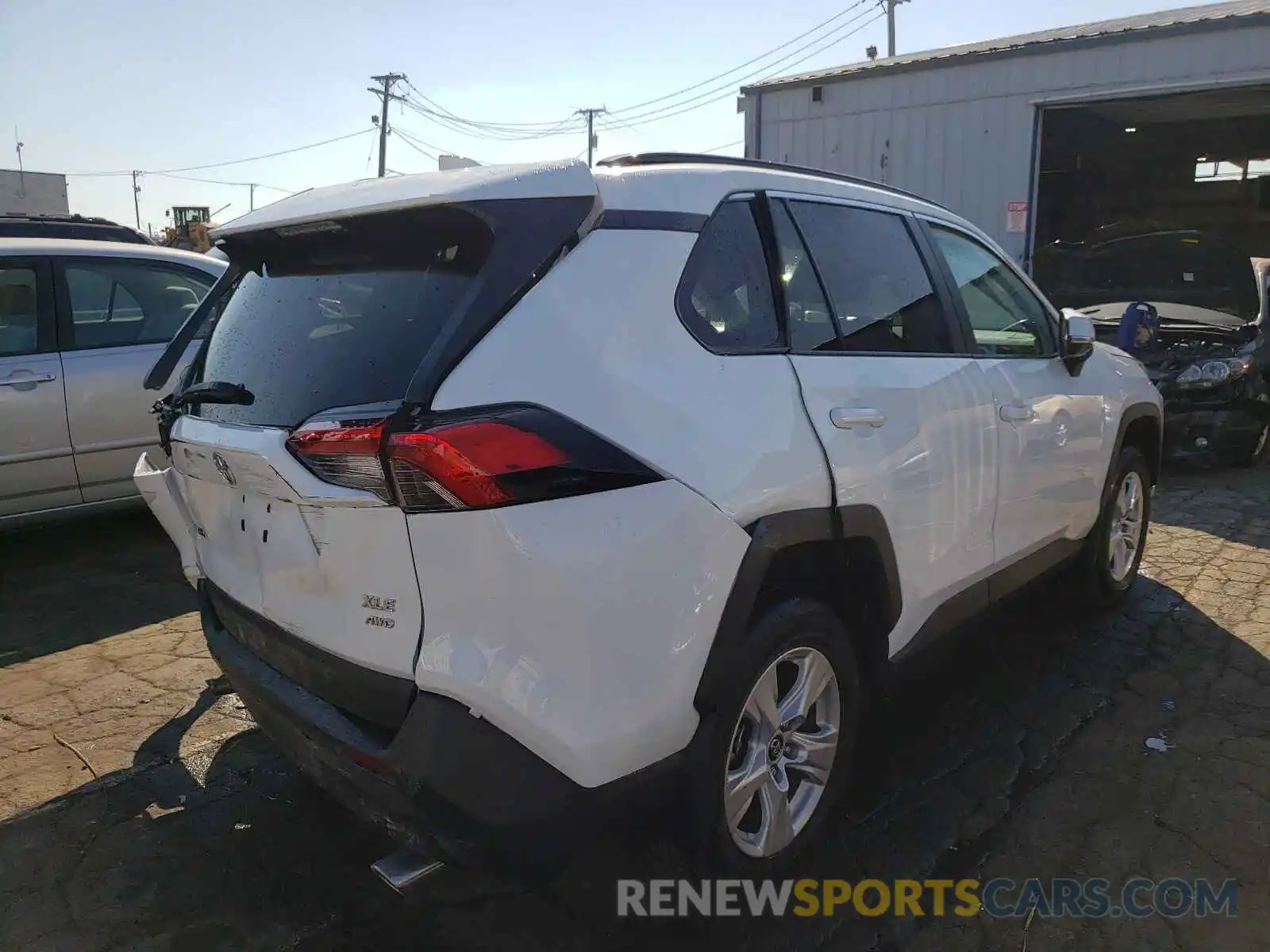 4 Photograph of a damaged car 2T3P1RFV7LC110743 TOYOTA RAV4 2020