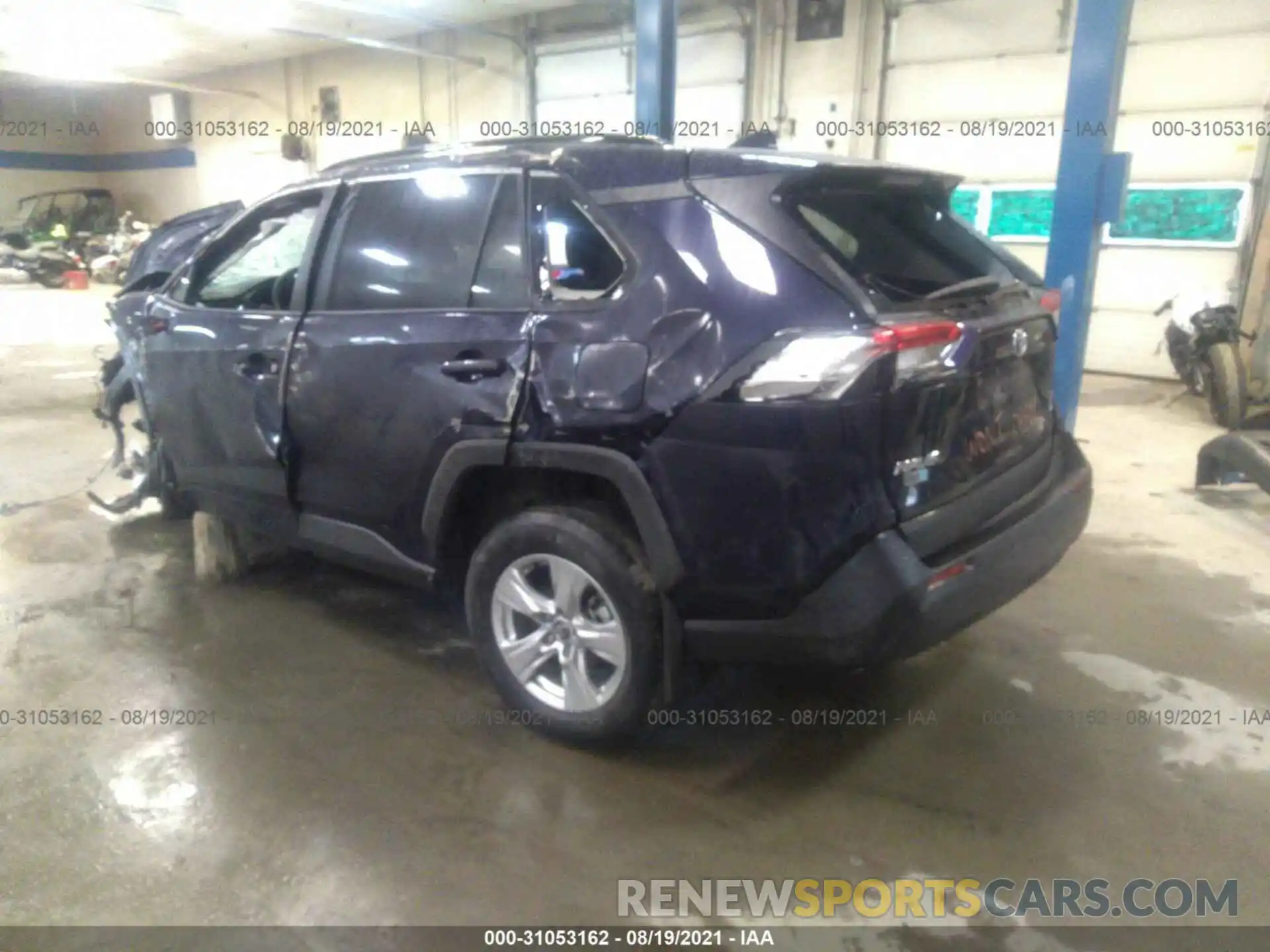 3 Фотография поврежденного автомобиля 2T3P1RFV7LC126358 TOYOTA RAV4 2020