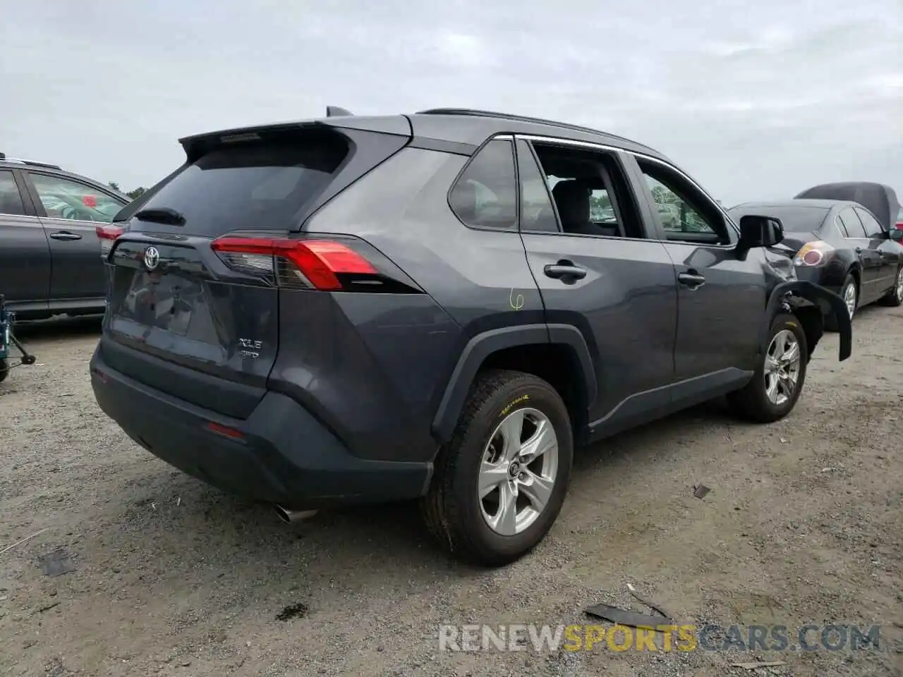 4 Photograph of a damaged car 2T3P1RFV7LW091674 TOYOTA RAV4 2020