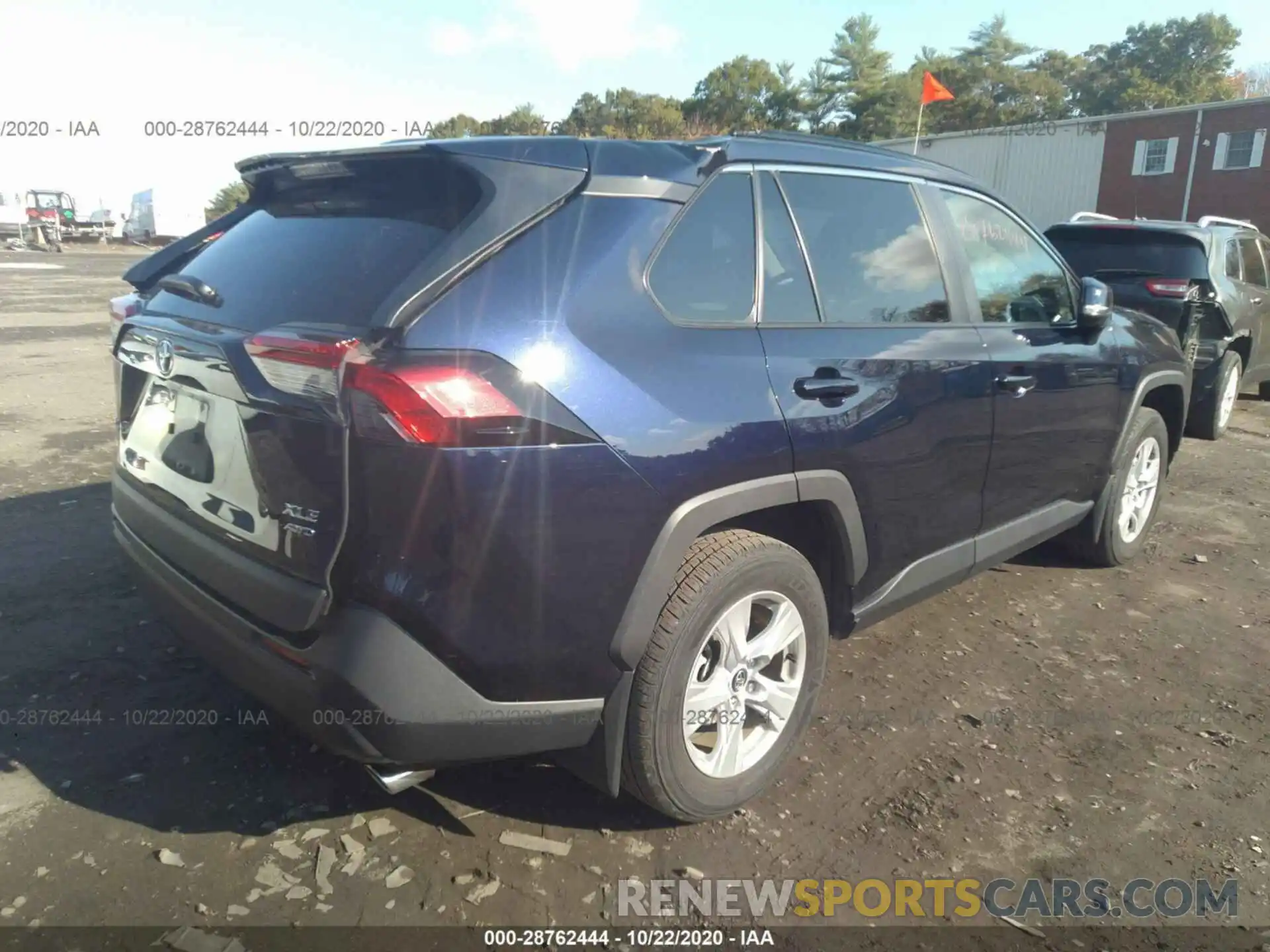 4 Photograph of a damaged car 2T3P1RFV7LW094364 TOYOTA RAV4 2020