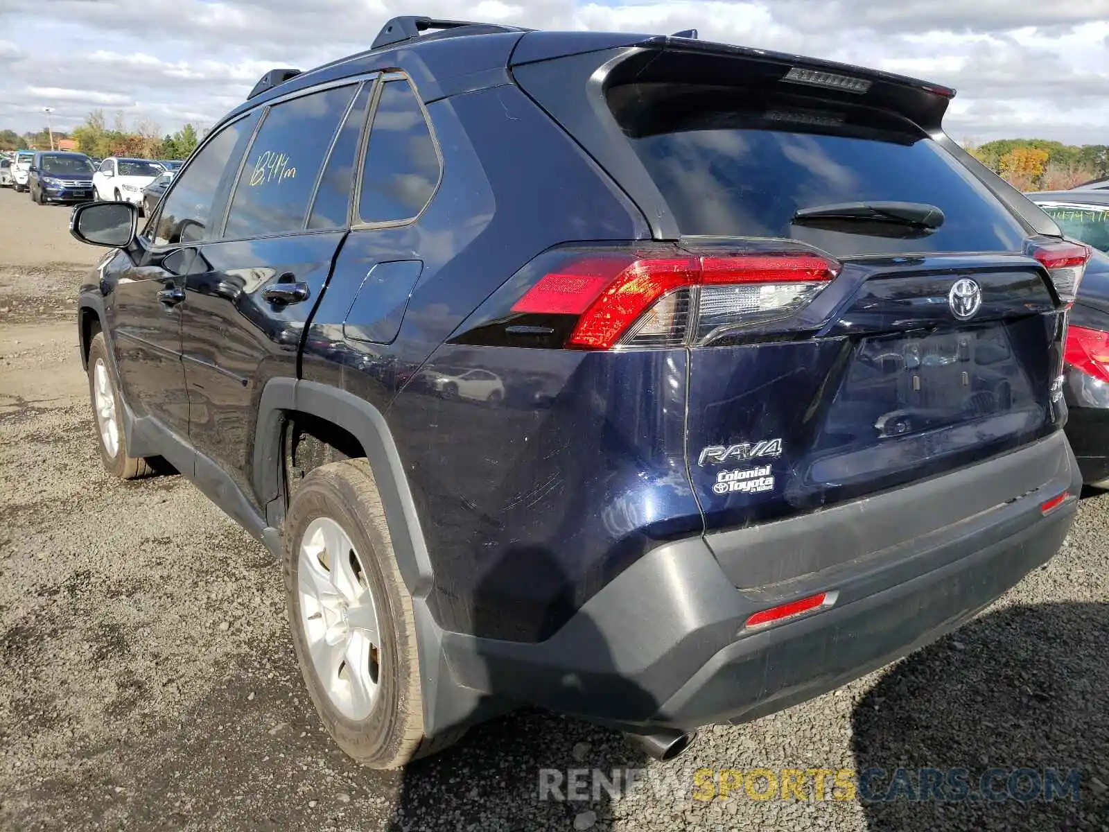 3 Фотография поврежденного автомобиля 2T3P1RFV7LW111759 TOYOTA RAV4 2020