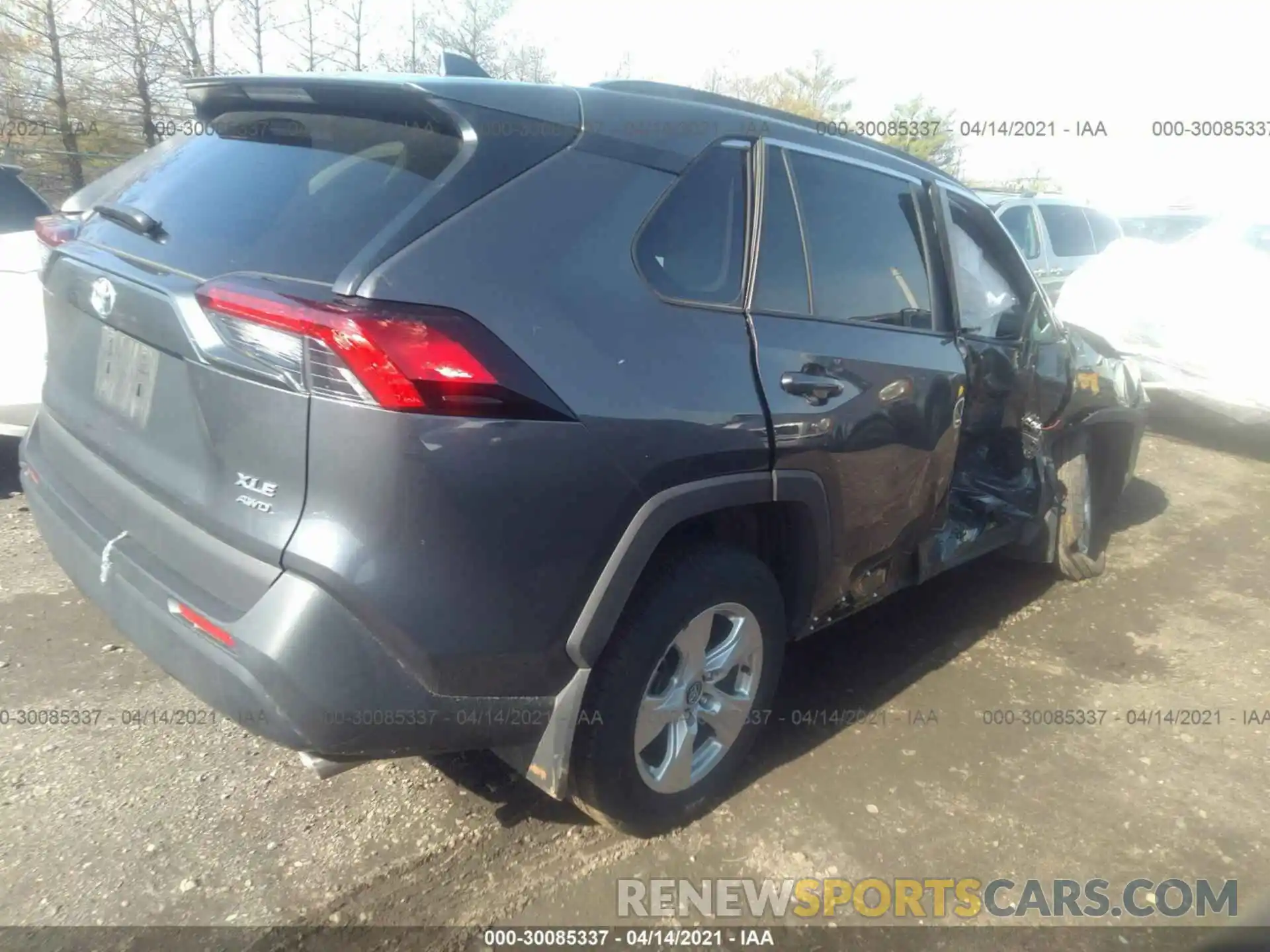 4 Photograph of a damaged car 2T3P1RFV7LW114662 TOYOTA RAV4 2020