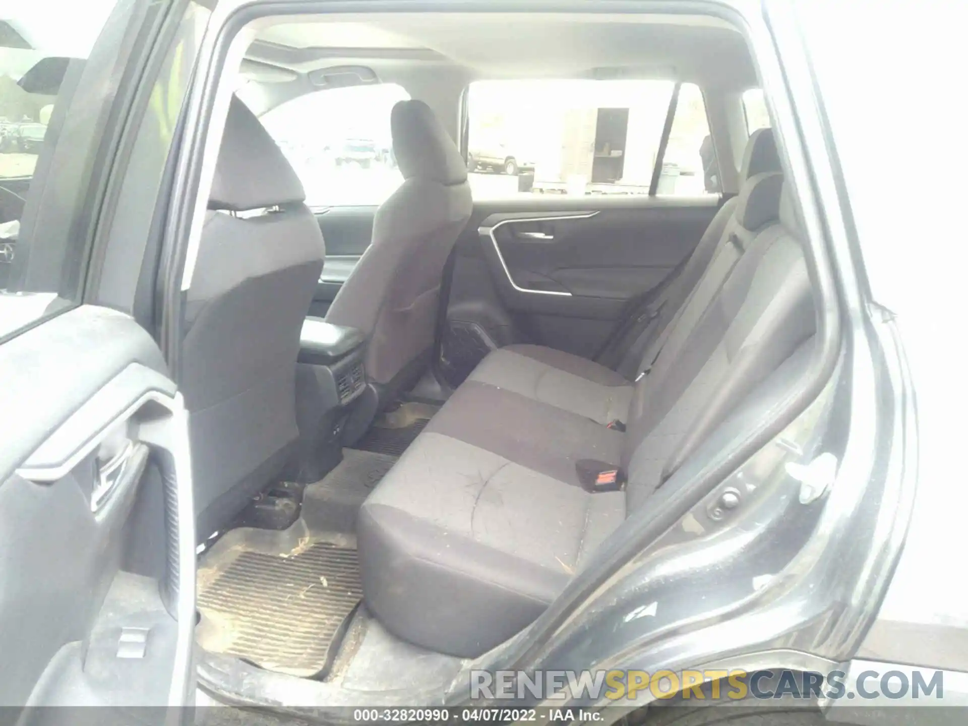 8 Фотография поврежденного автомобиля 2T3P1RFV7LW125693 TOYOTA RAV4 2020