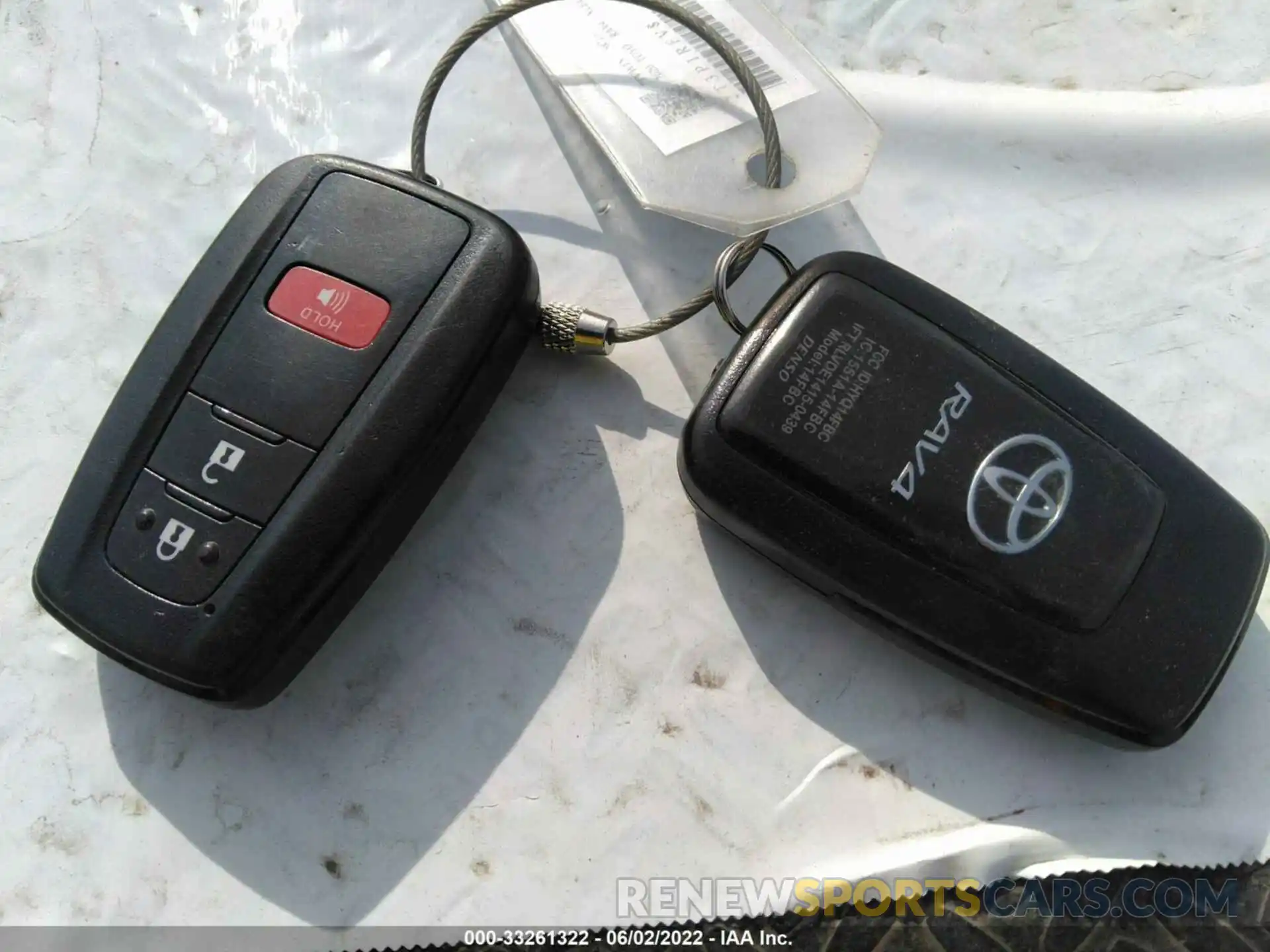 11 Photograph of a damaged car 2T3P1RFV8LC080457 TOYOTA RAV4 2020