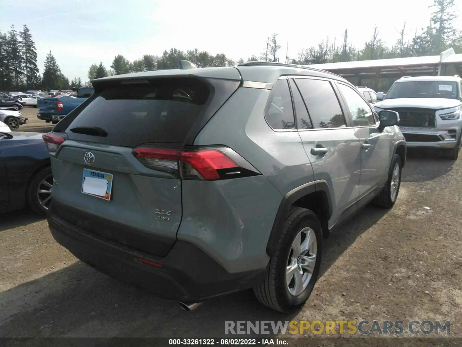 4 Photograph of a damaged car 2T3P1RFV8LC080457 TOYOTA RAV4 2020