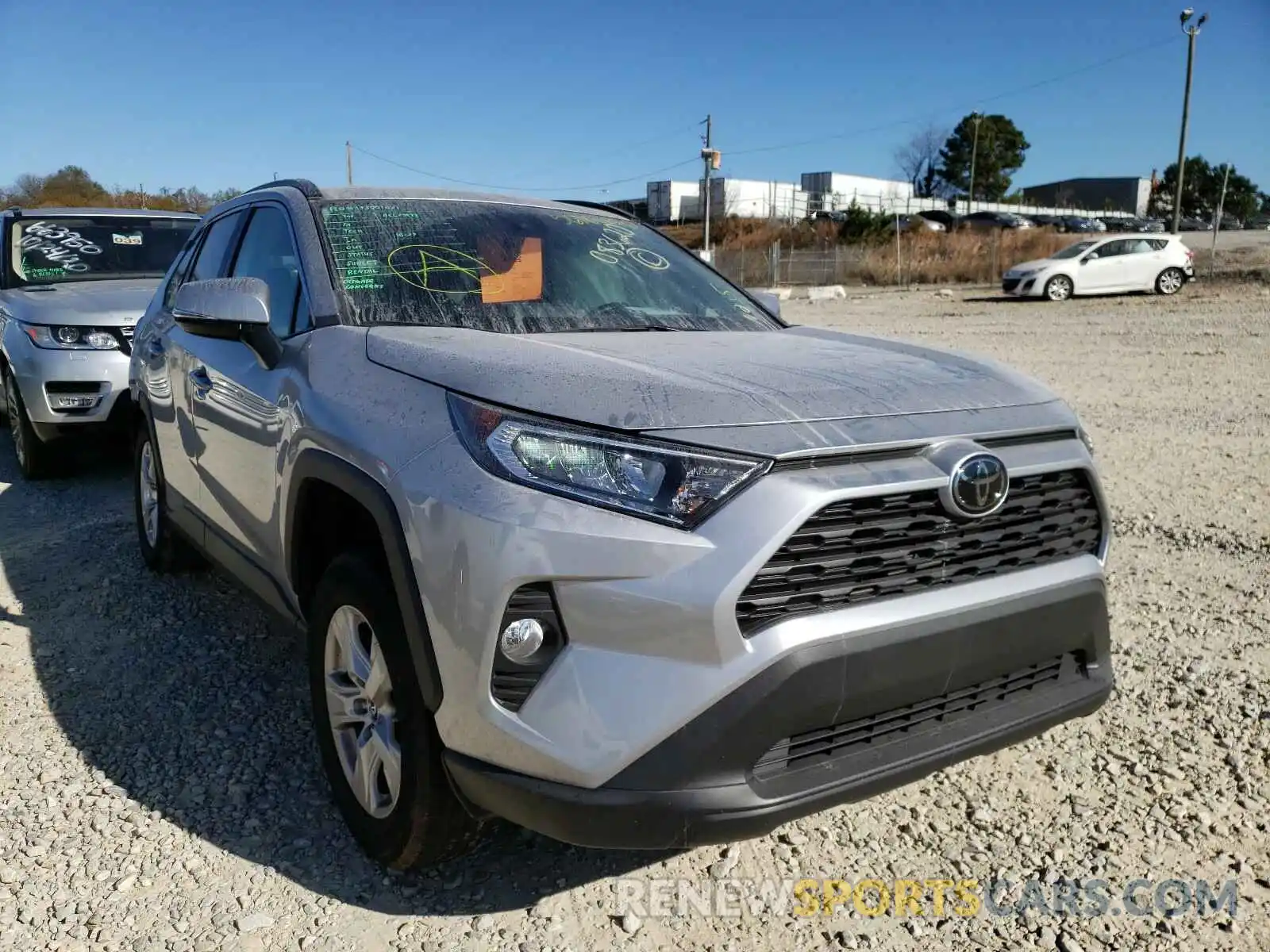 1 Photograph of a damaged car 2T3P1RFV8LC083620 TOYOTA RAV4 2020