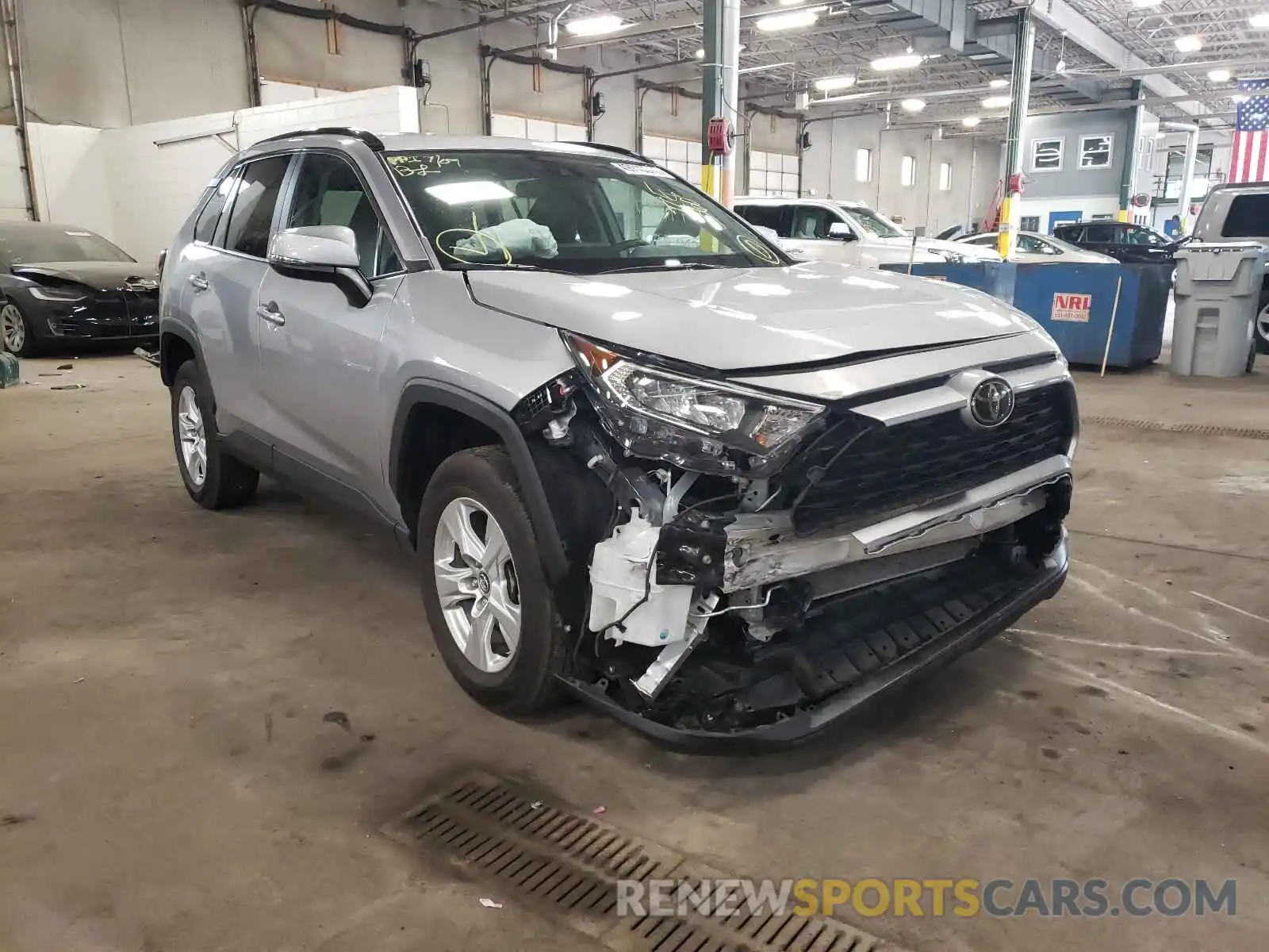 1 Photograph of a damaged car 2T3P1RFV8LC084797 TOYOTA RAV4 2020