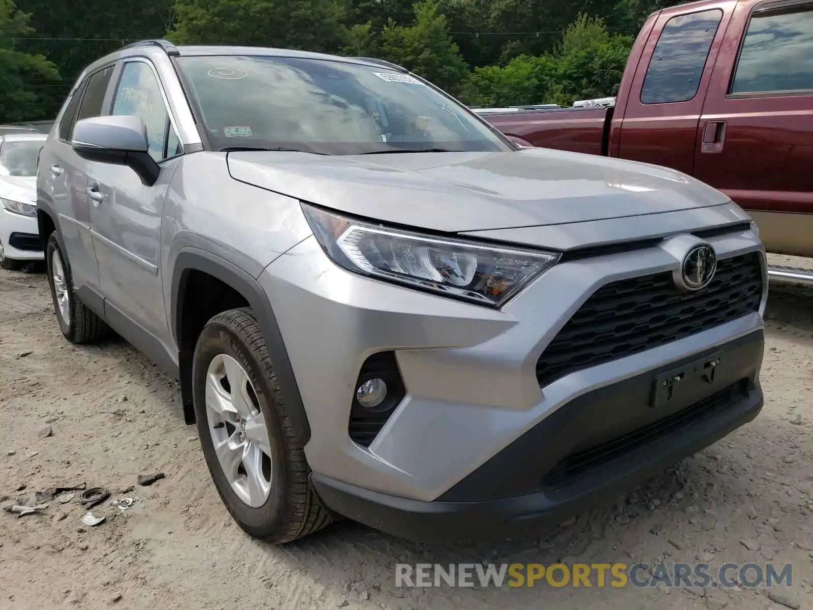 1 Photograph of a damaged car 2T3P1RFV8LC085397 TOYOTA RAV4 2020