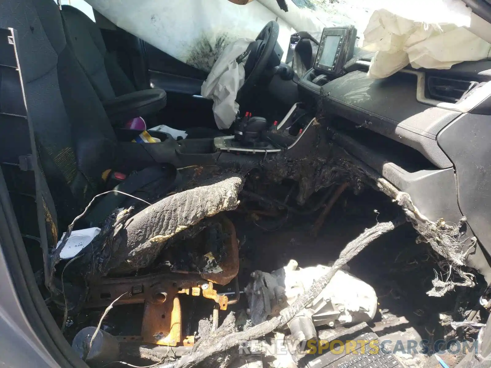 5 Фотография поврежденного автомобиля 2T3P1RFV8LC100206 TOYOTA RAV4 2020