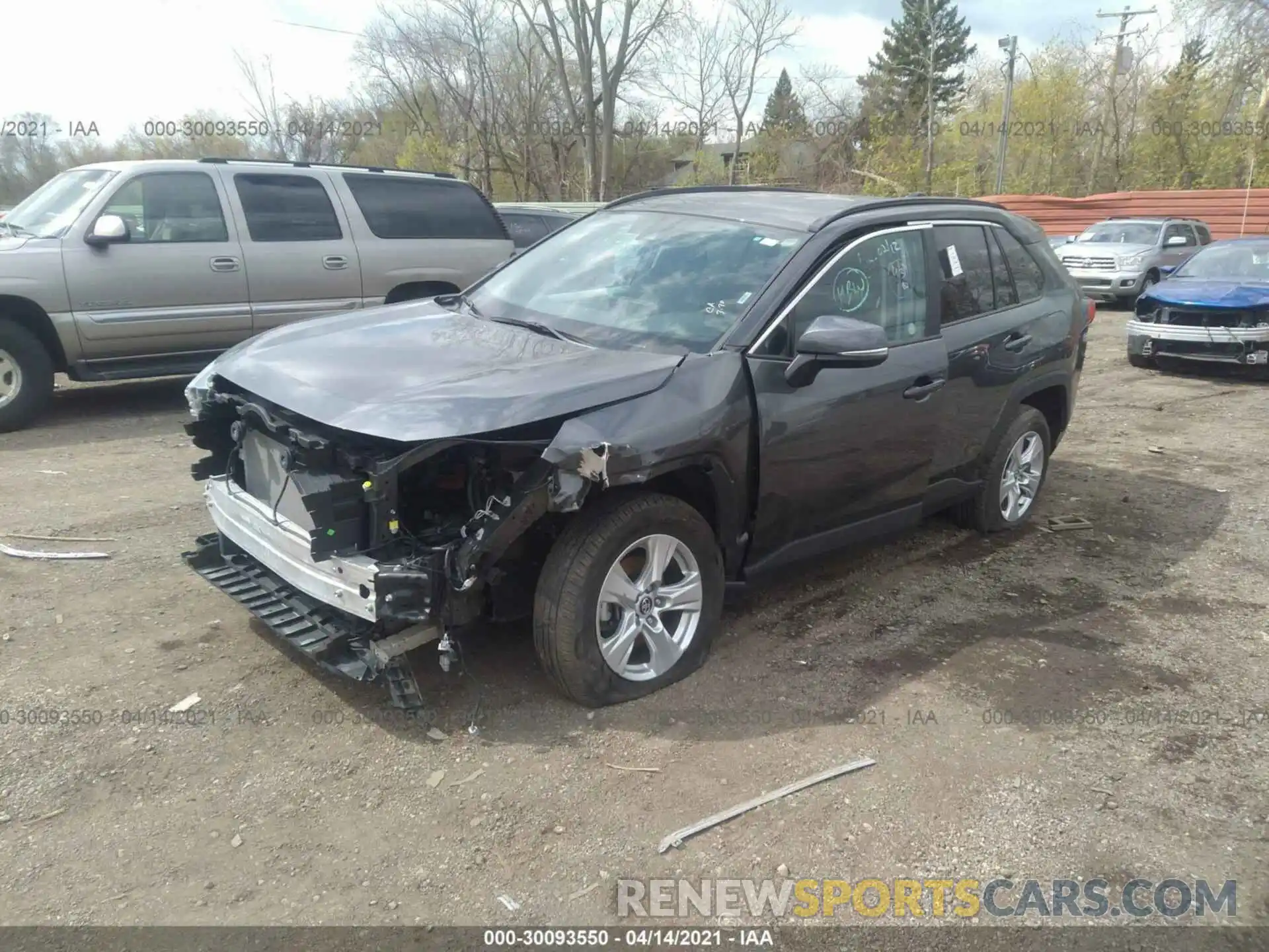 2 Photograph of a damaged car 2T3P1RFV8LC106748 TOYOTA RAV4 2020