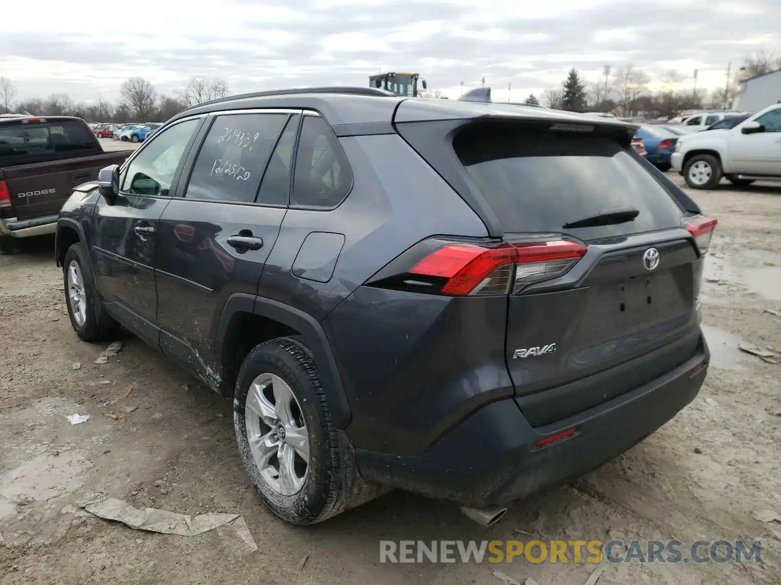 3 Фотография поврежденного автомобиля 2T3P1RFV8LC111691 TOYOTA RAV4 2020