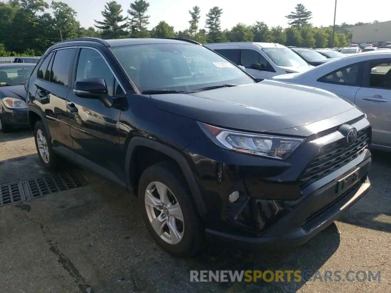 1 Photograph of a damaged car 2T3P1RFV8LC112243 TOYOTA RAV4 2020