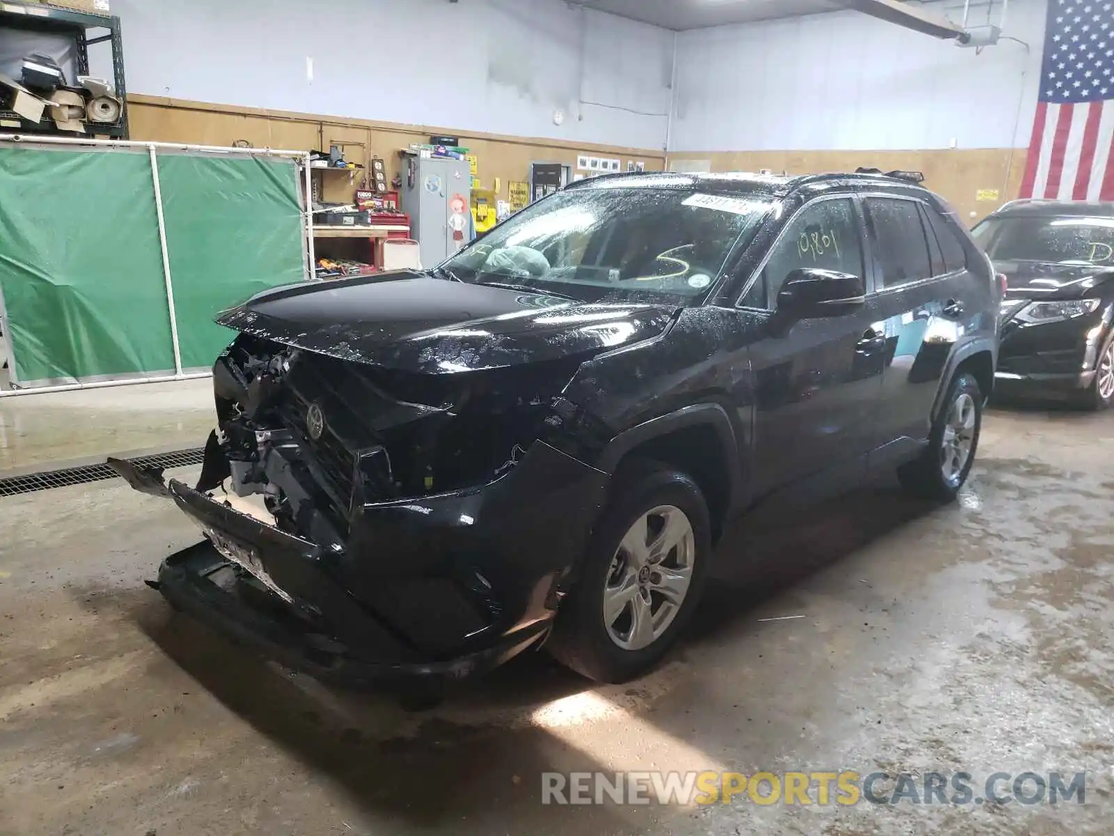 2 Photograph of a damaged car 2T3P1RFV8LC112260 TOYOTA RAV4 2020