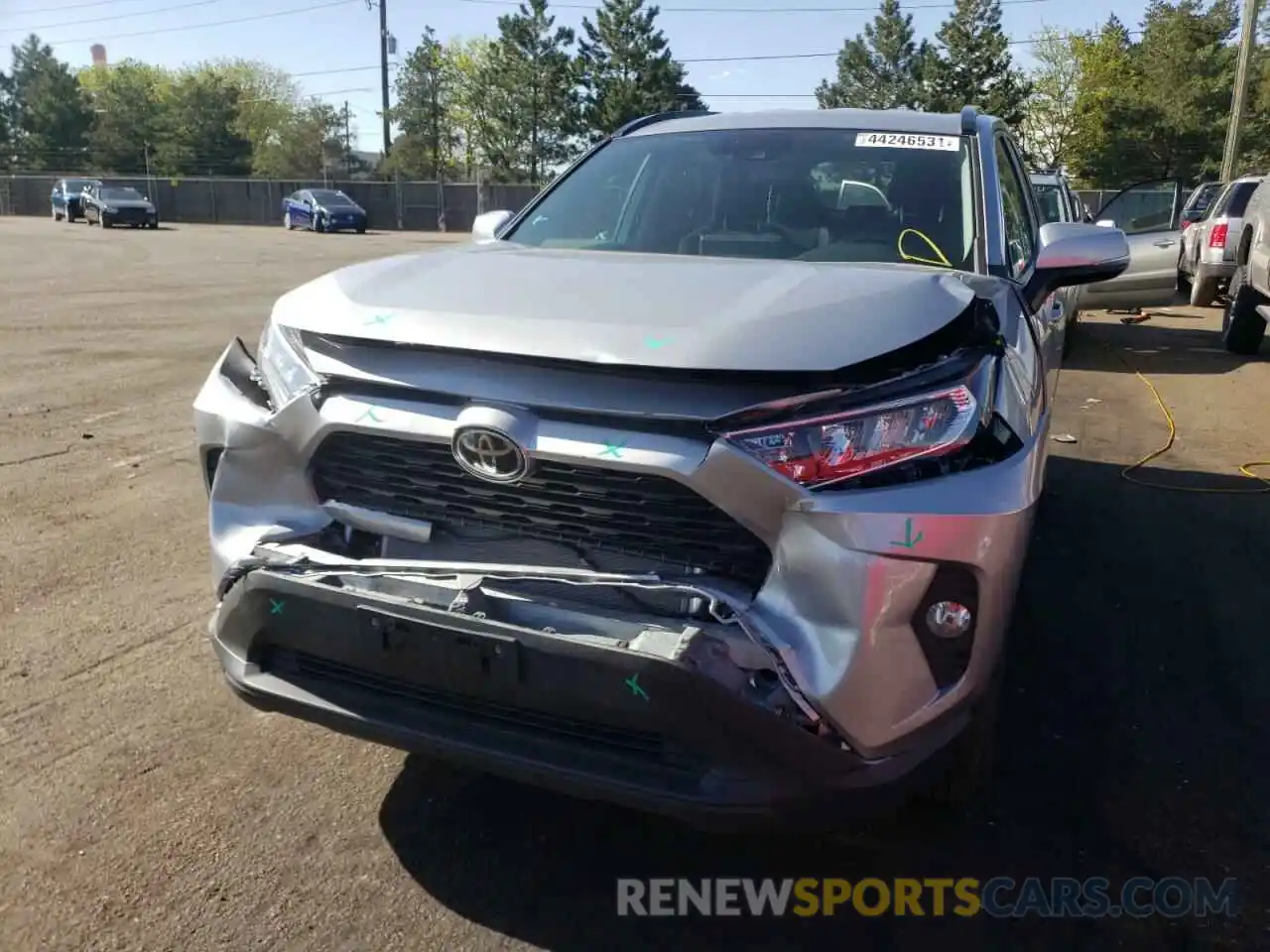 9 Photograph of a damaged car 2T3P1RFV8LC115305 TOYOTA RAV4 2020