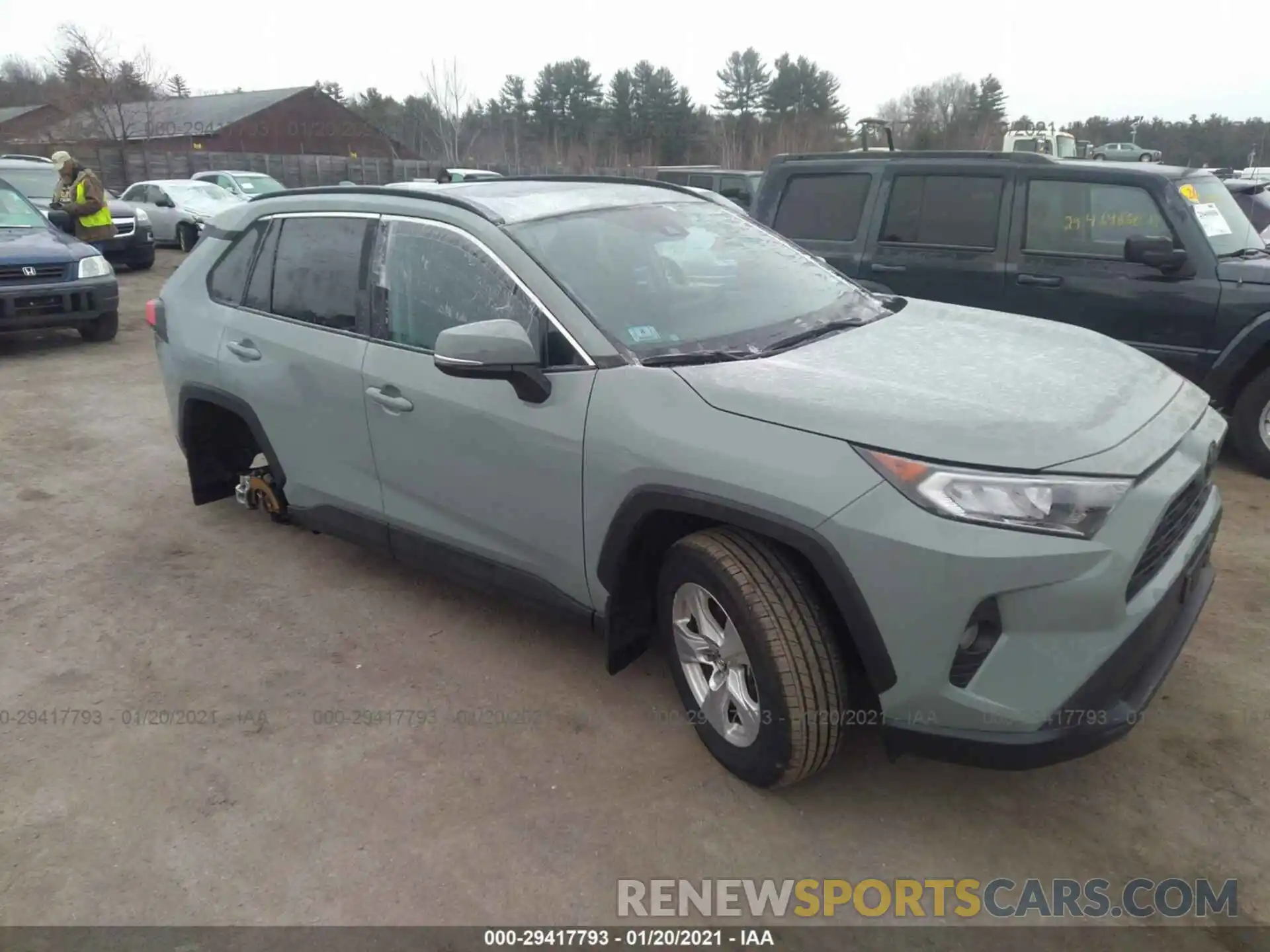 1 Photograph of a damaged car 2T3P1RFV8LC131181 TOYOTA RAV4 2020