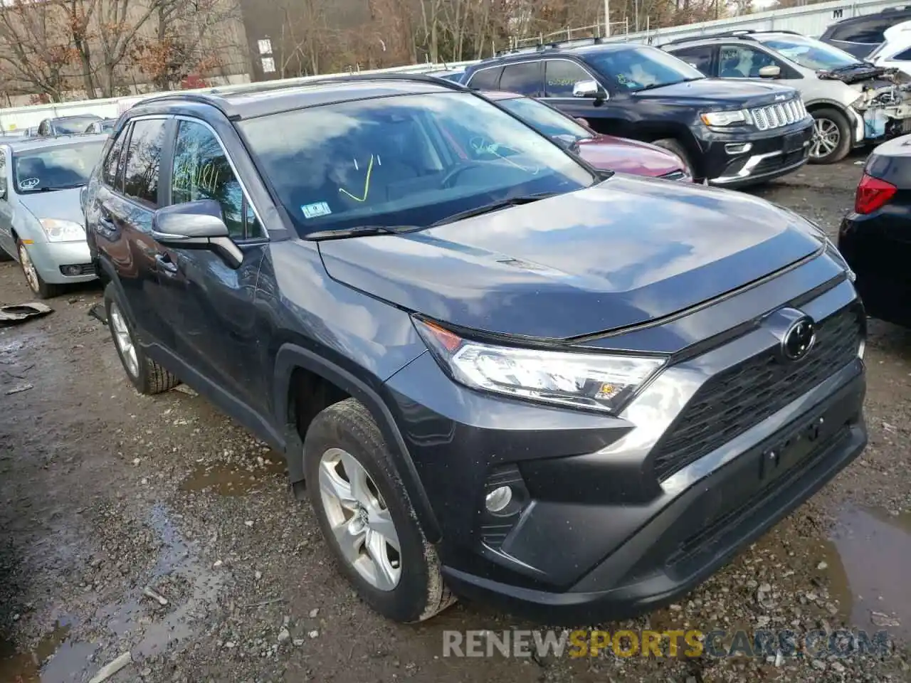 1 Photograph of a damaged car 2T3P1RFV8LC131908 TOYOTA RAV4 2020