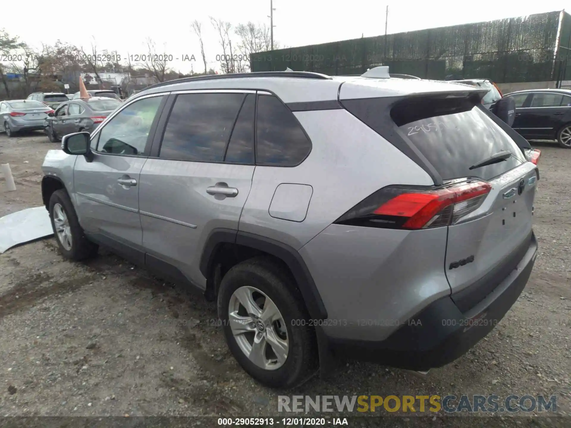 3 Фотография поврежденного автомобиля 2T3P1RFV8LC135926 TOYOTA RAV4 2020