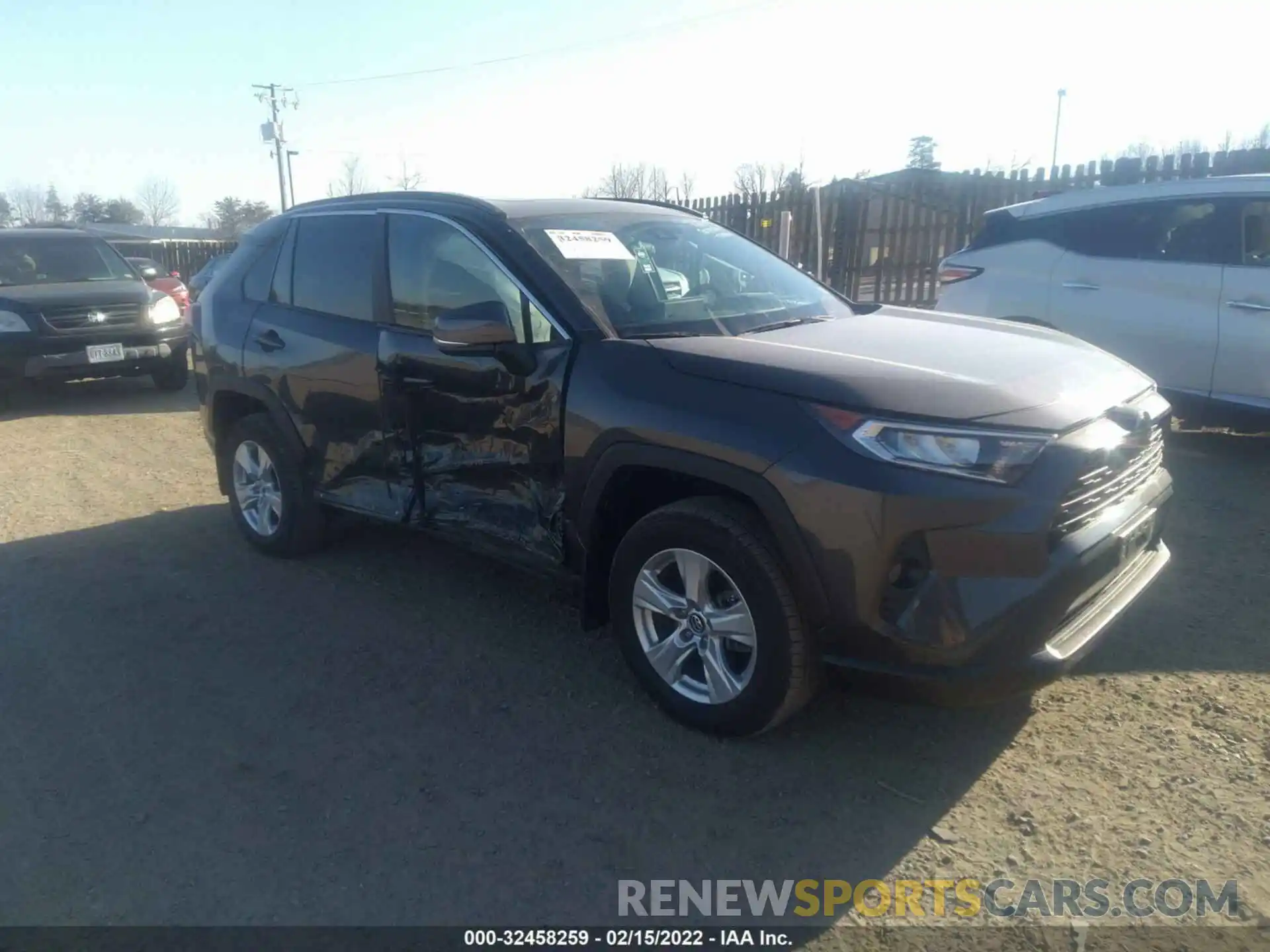 1 Photograph of a damaged car 2T3P1RFV8LW084460 TOYOTA RAV4 2020