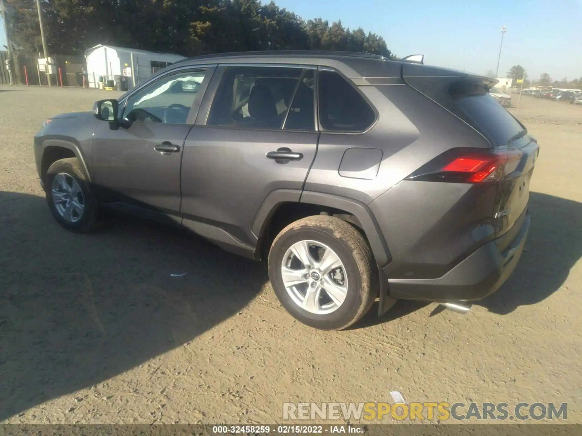 3 Photograph of a damaged car 2T3P1RFV8LW084460 TOYOTA RAV4 2020