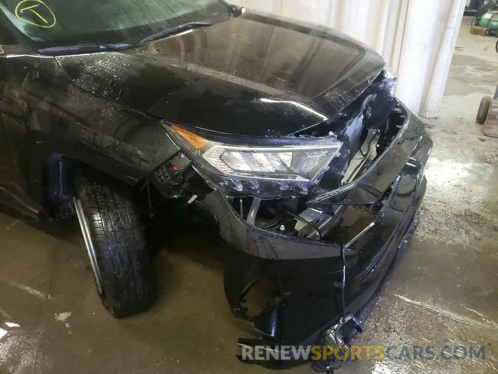 9 Photograph of a damaged car 2T3P1RFV8LW096589 TOYOTA RAV4 2020