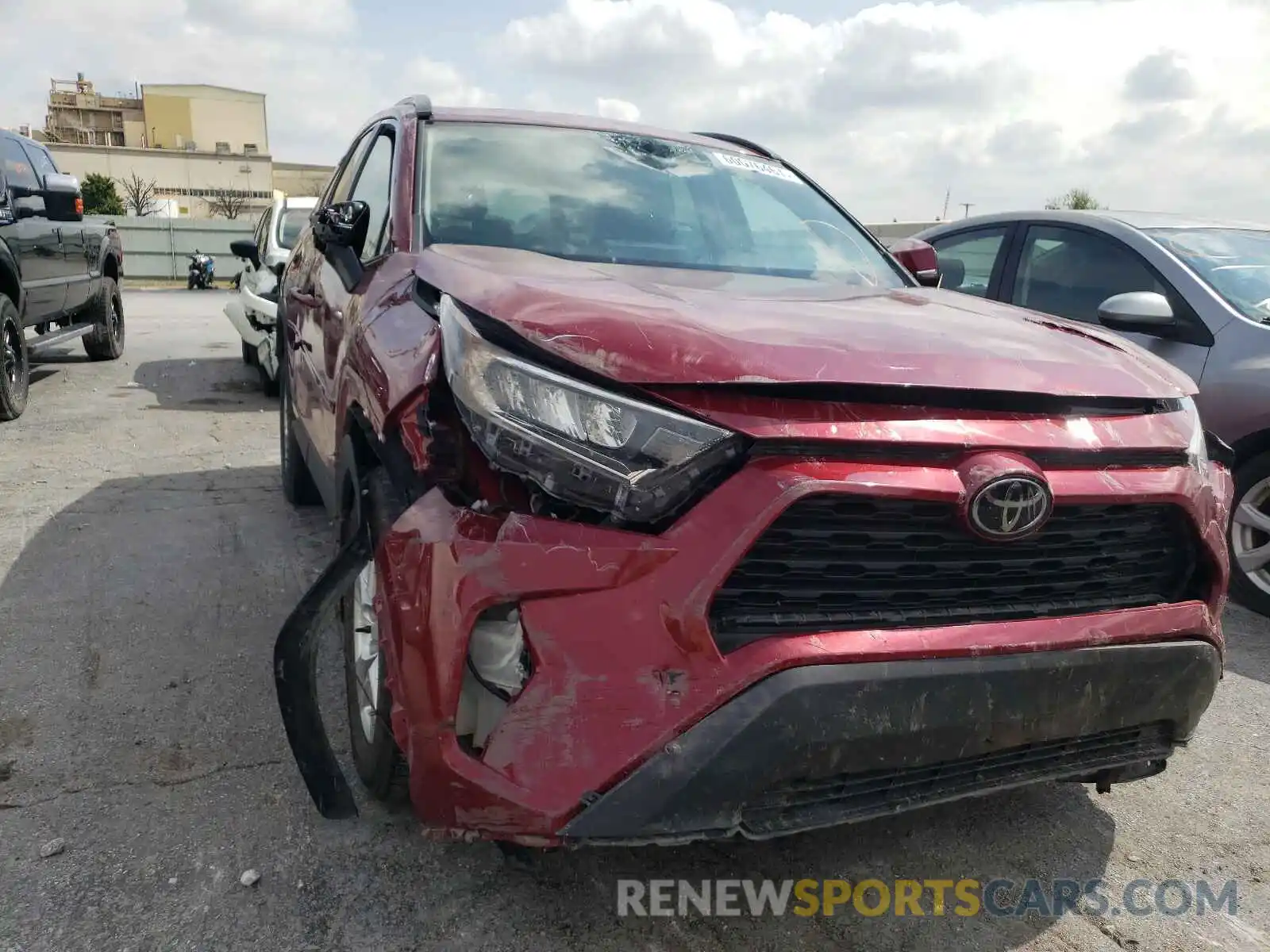 9 Photograph of a damaged car 2T3P1RFV8LW101290 TOYOTA RAV4 2020