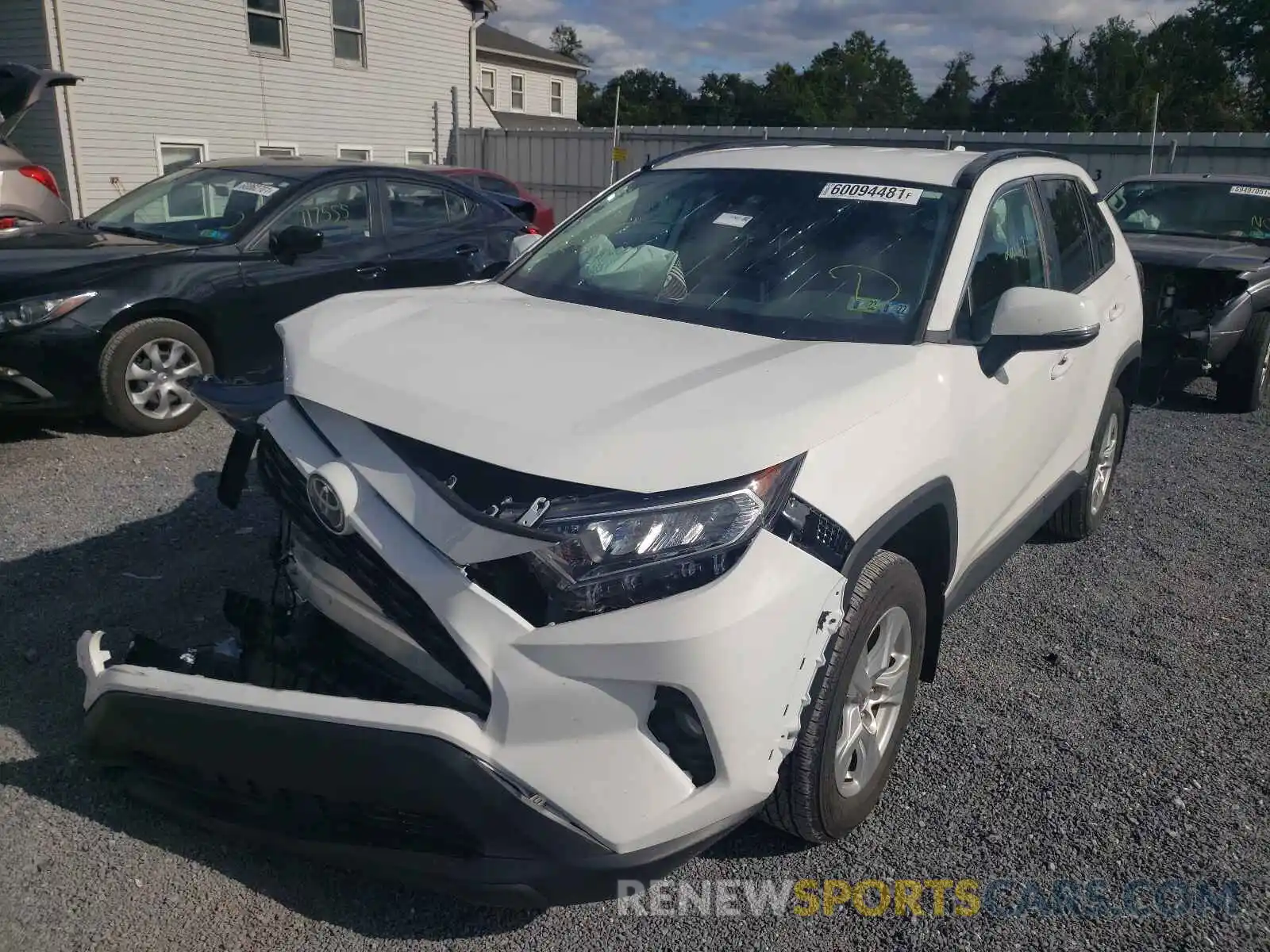 2 Photograph of a damaged car 2T3P1RFV8LW104500 TOYOTA RAV4 2020