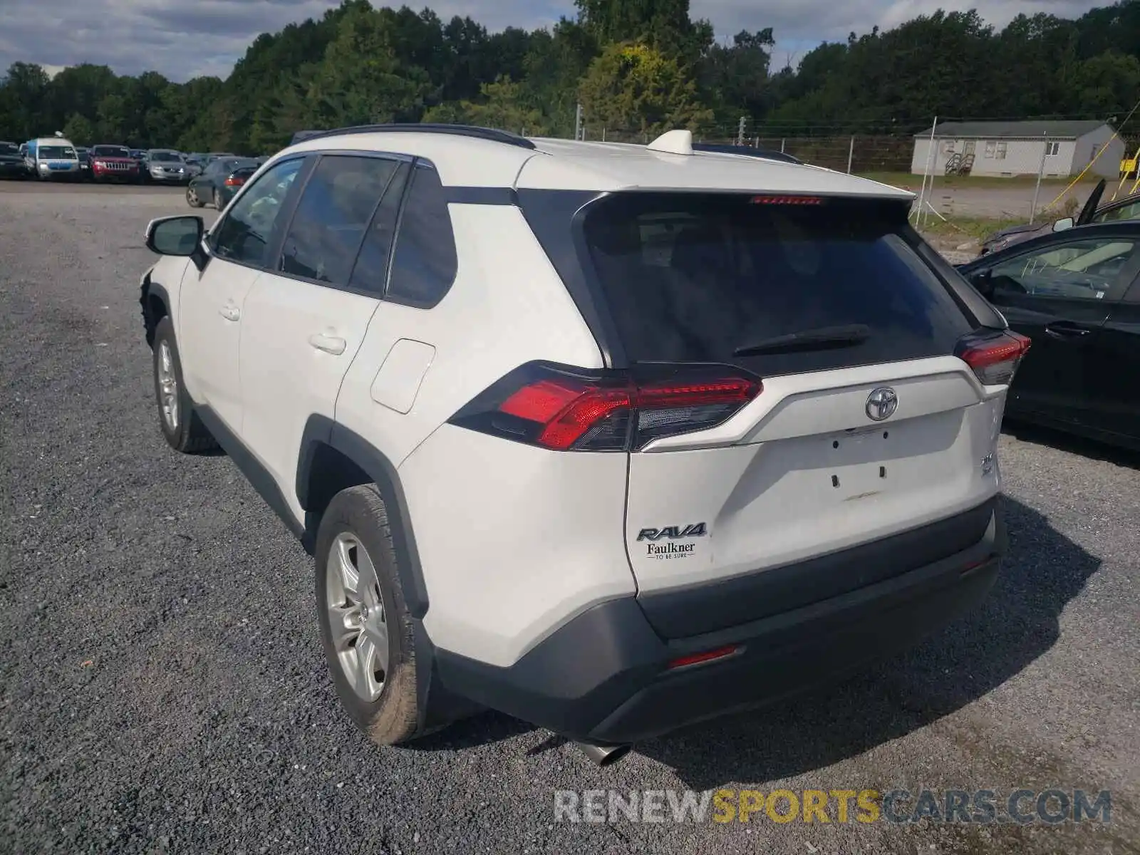 3 Photograph of a damaged car 2T3P1RFV8LW104500 TOYOTA RAV4 2020