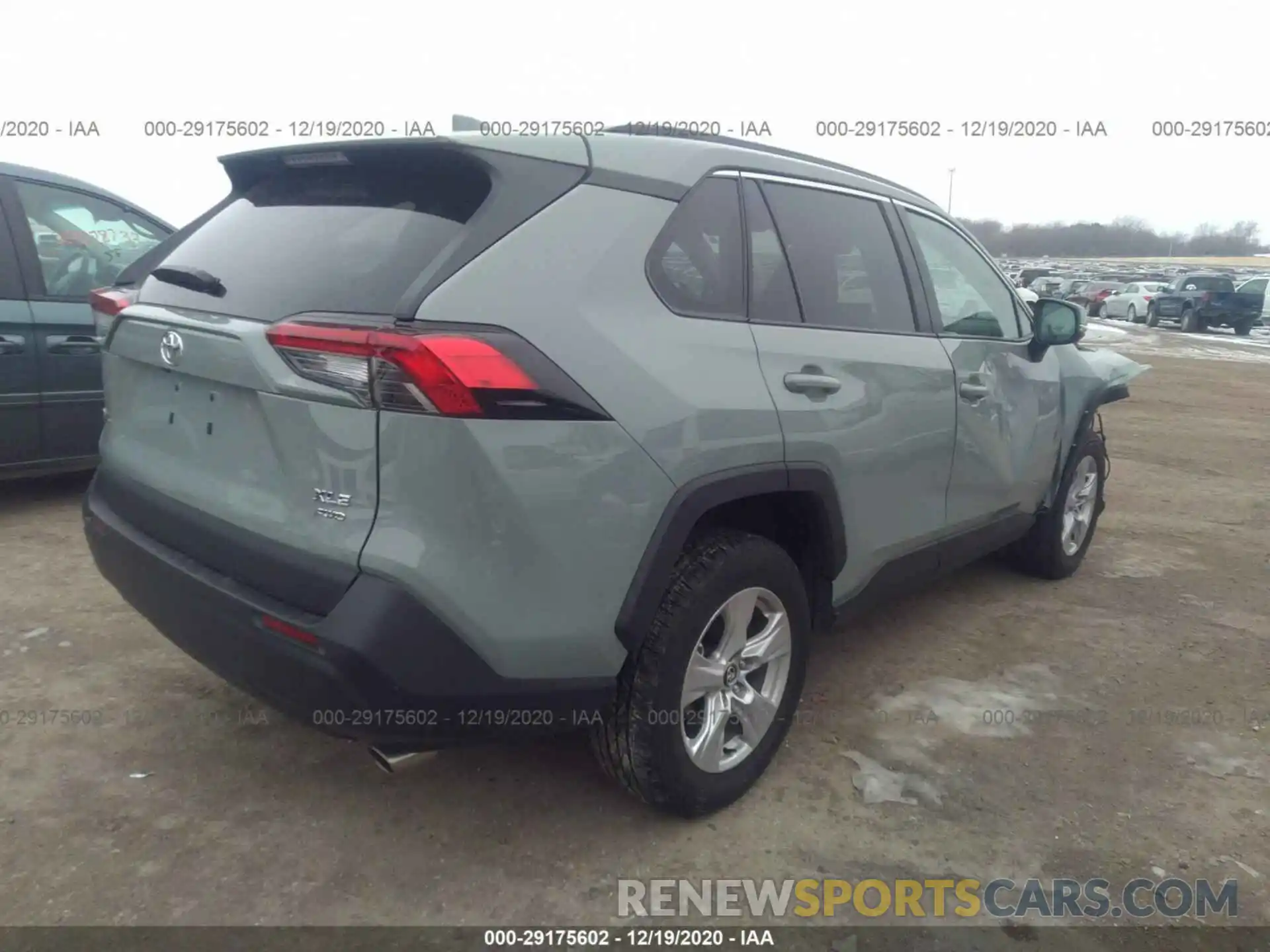 4 Фотография поврежденного автомобиля 2T3P1RFV8LW117649 TOYOTA RAV4 2020