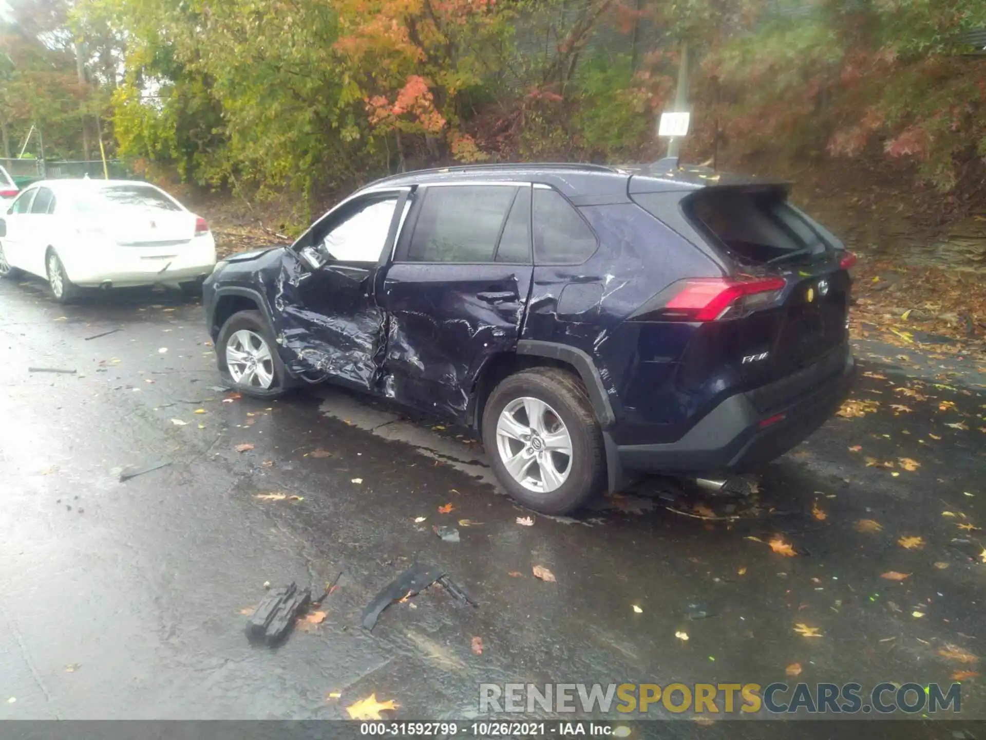 3 Photograph of a damaged car 2T3P1RFV8LW119384 TOYOTA RAV4 2020