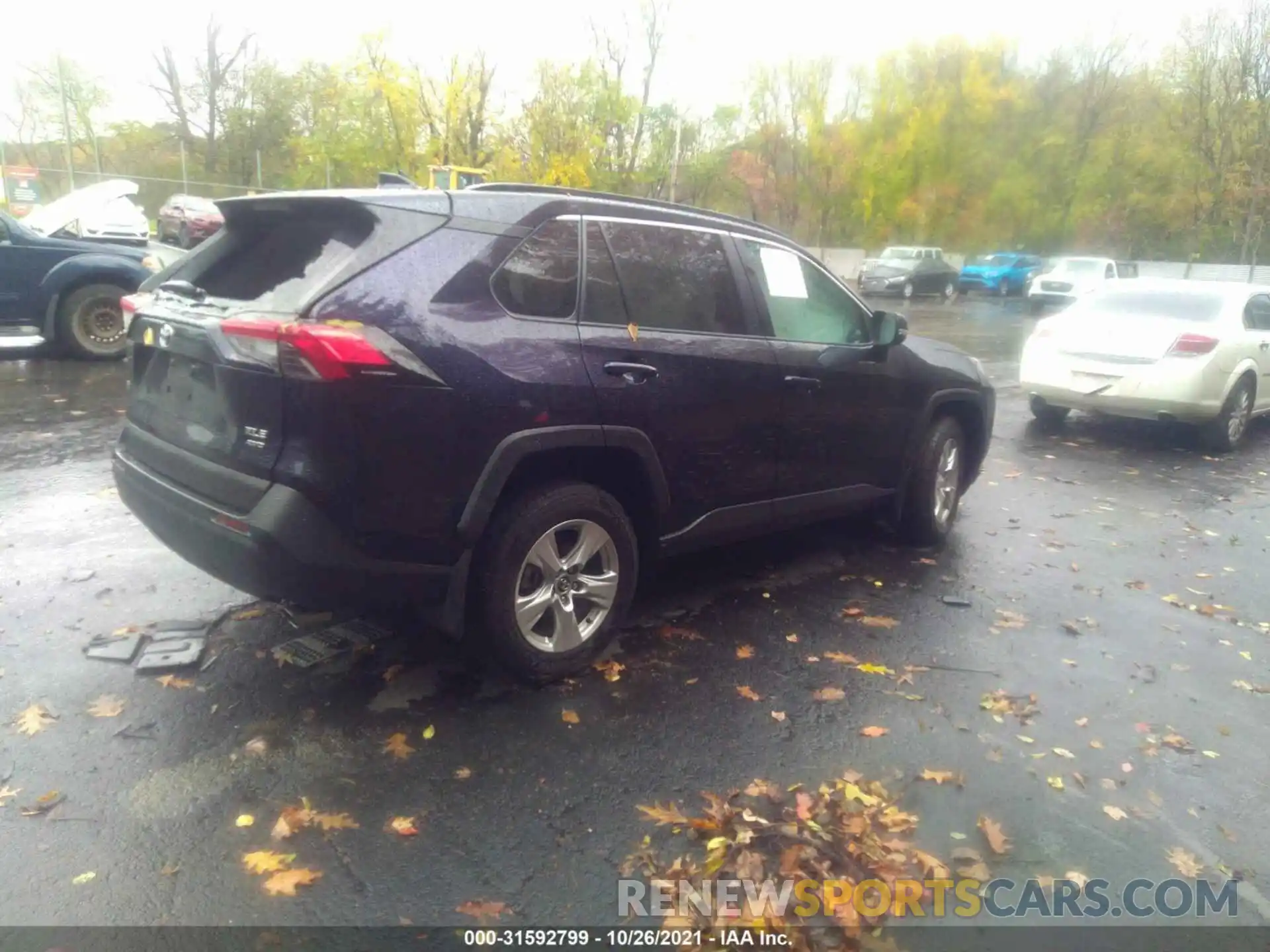 4 Photograph of a damaged car 2T3P1RFV8LW119384 TOYOTA RAV4 2020