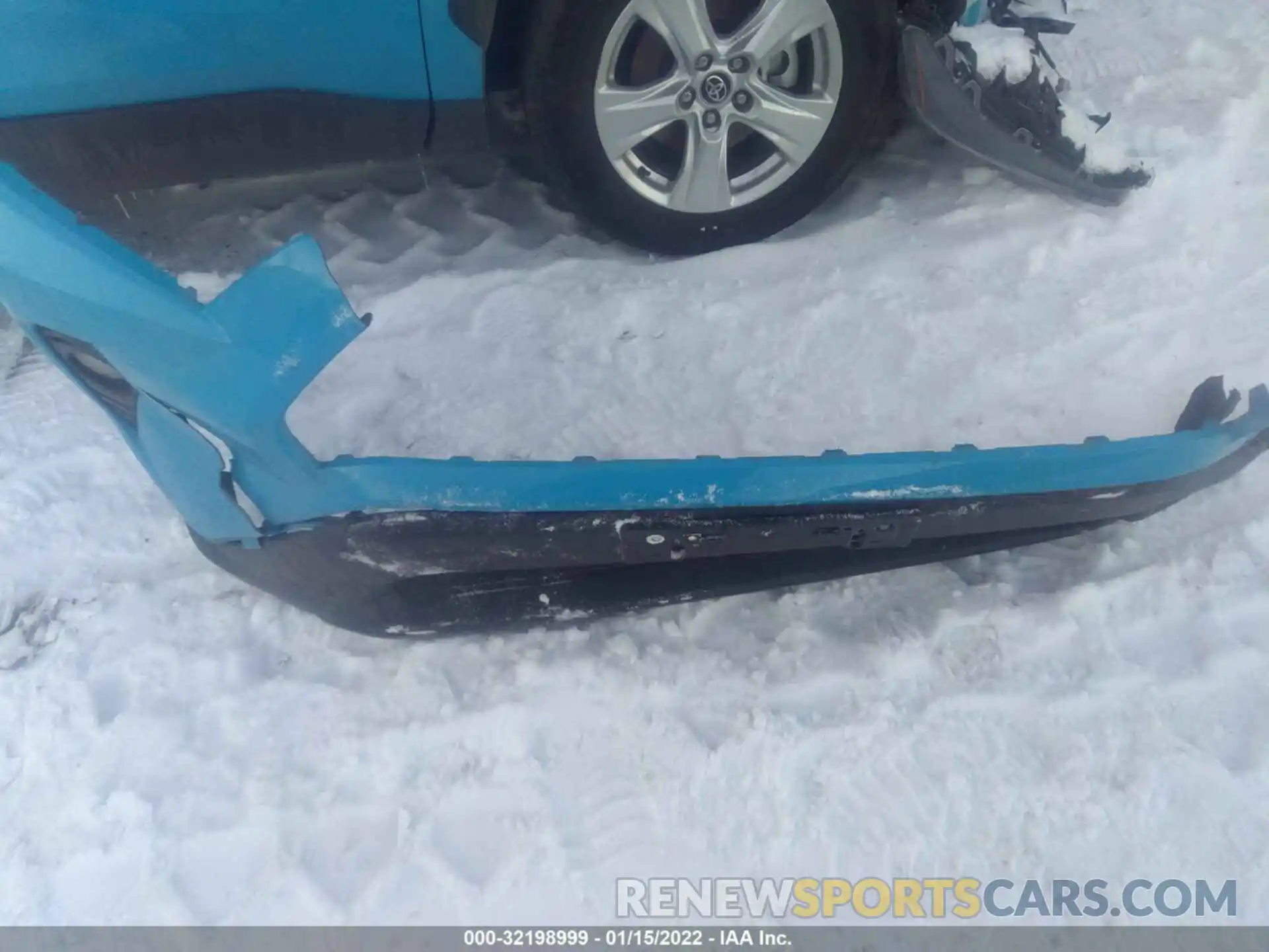 11 Photograph of a damaged car 2T3P1RFV8LW121667 TOYOTA RAV4 2020