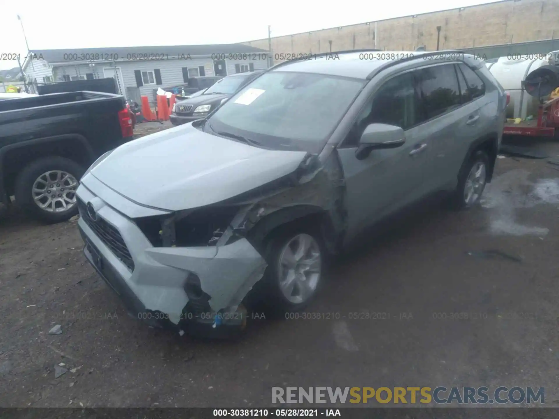 2 Photograph of a damaged car 2T3P1RFV8LW138226 TOYOTA RAV4 2020