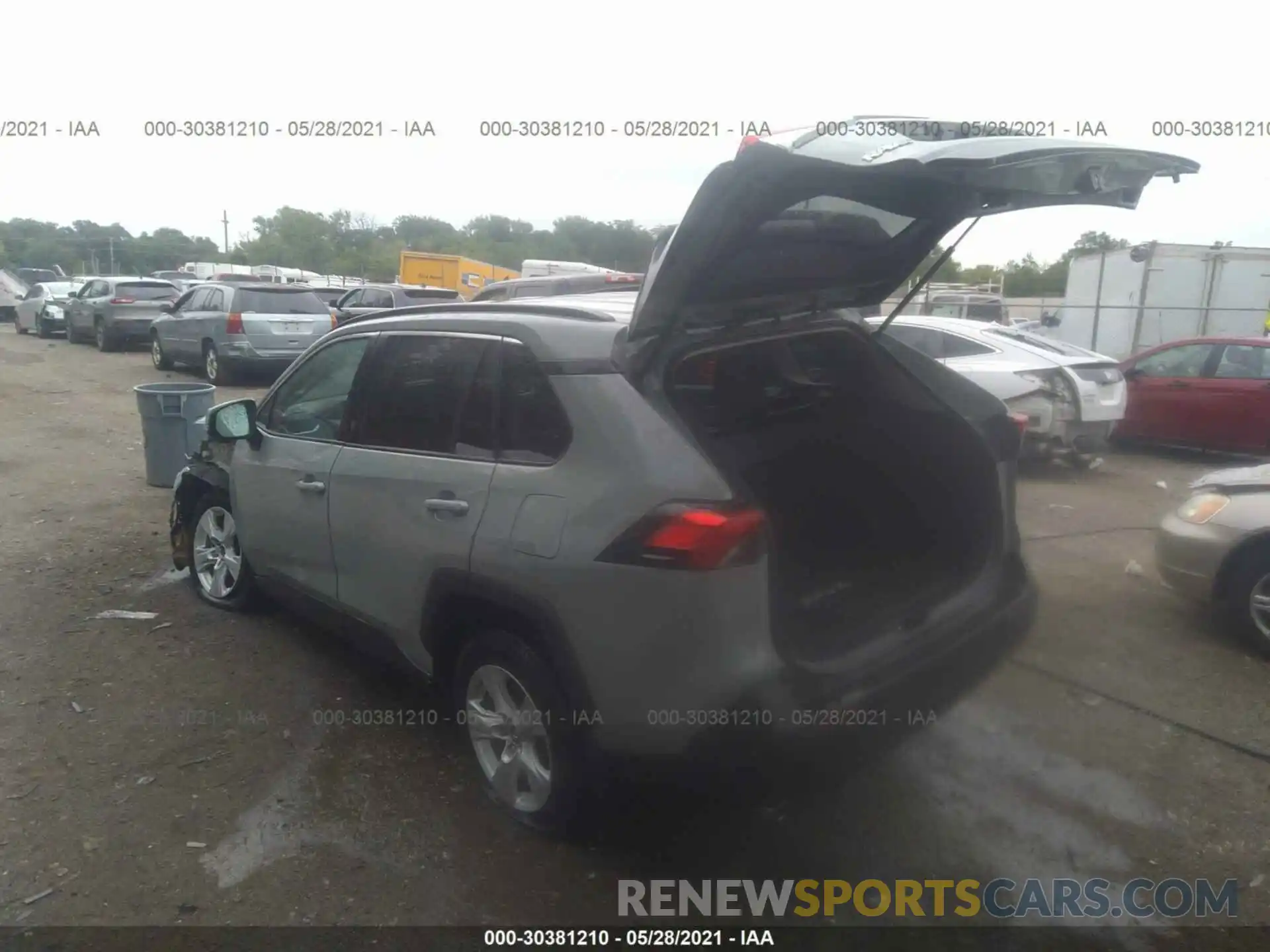 3 Фотография поврежденного автомобиля 2T3P1RFV8LW138226 TOYOTA RAV4 2020