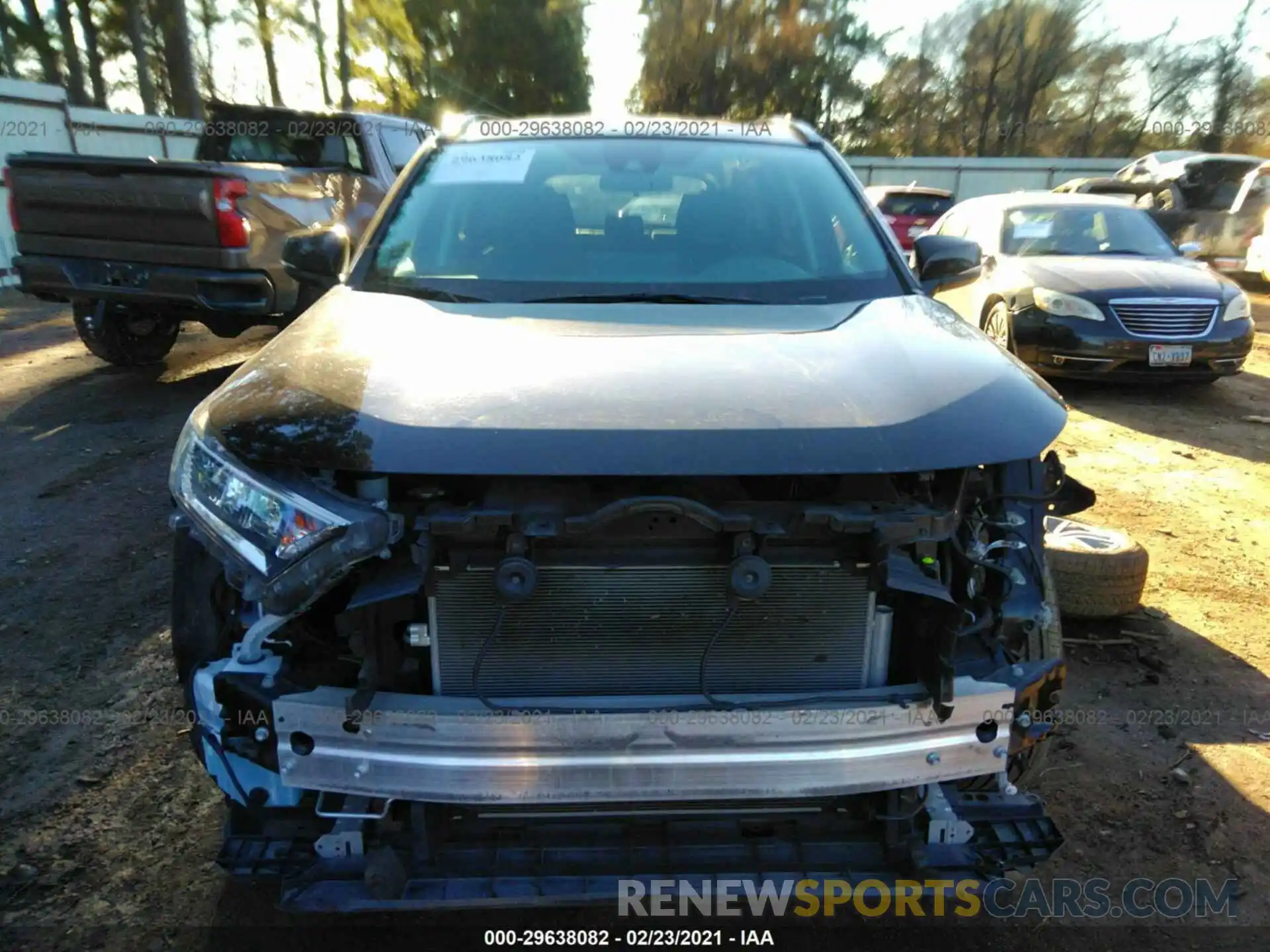 6 Photograph of a damaged car 2T3P1RFV9LC080354 TOYOTA RAV4 2020