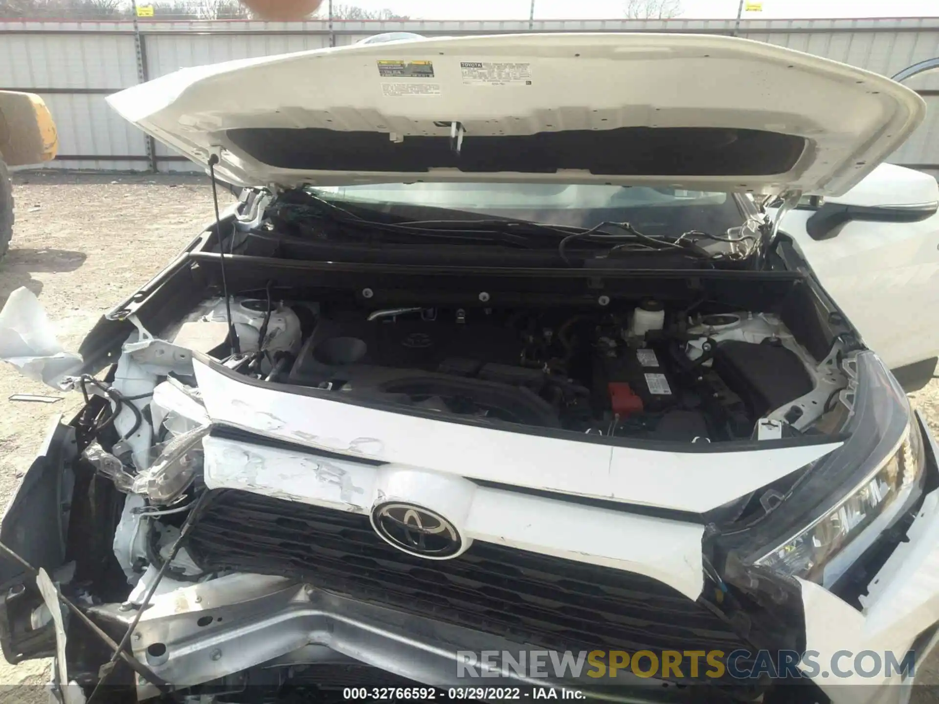 10 Photograph of a damaged car 2T3P1RFV9LC081018 TOYOTA RAV4 2020