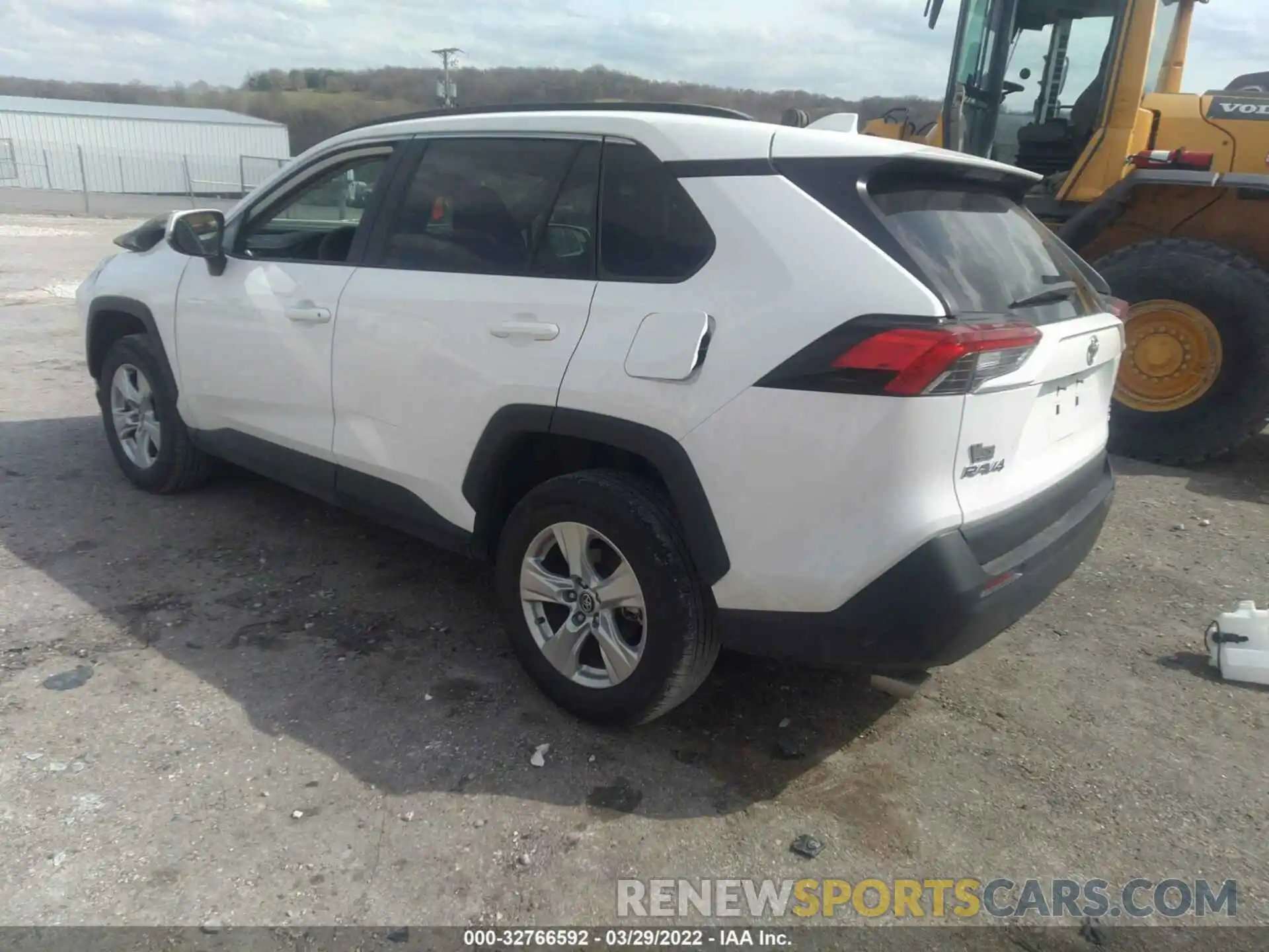 3 Photograph of a damaged car 2T3P1RFV9LC081018 TOYOTA RAV4 2020