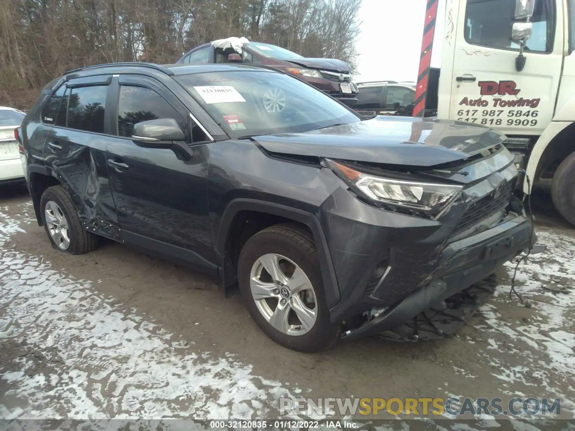 1 Photograph of a damaged car 2T3P1RFV9LC087871 TOYOTA RAV4 2020