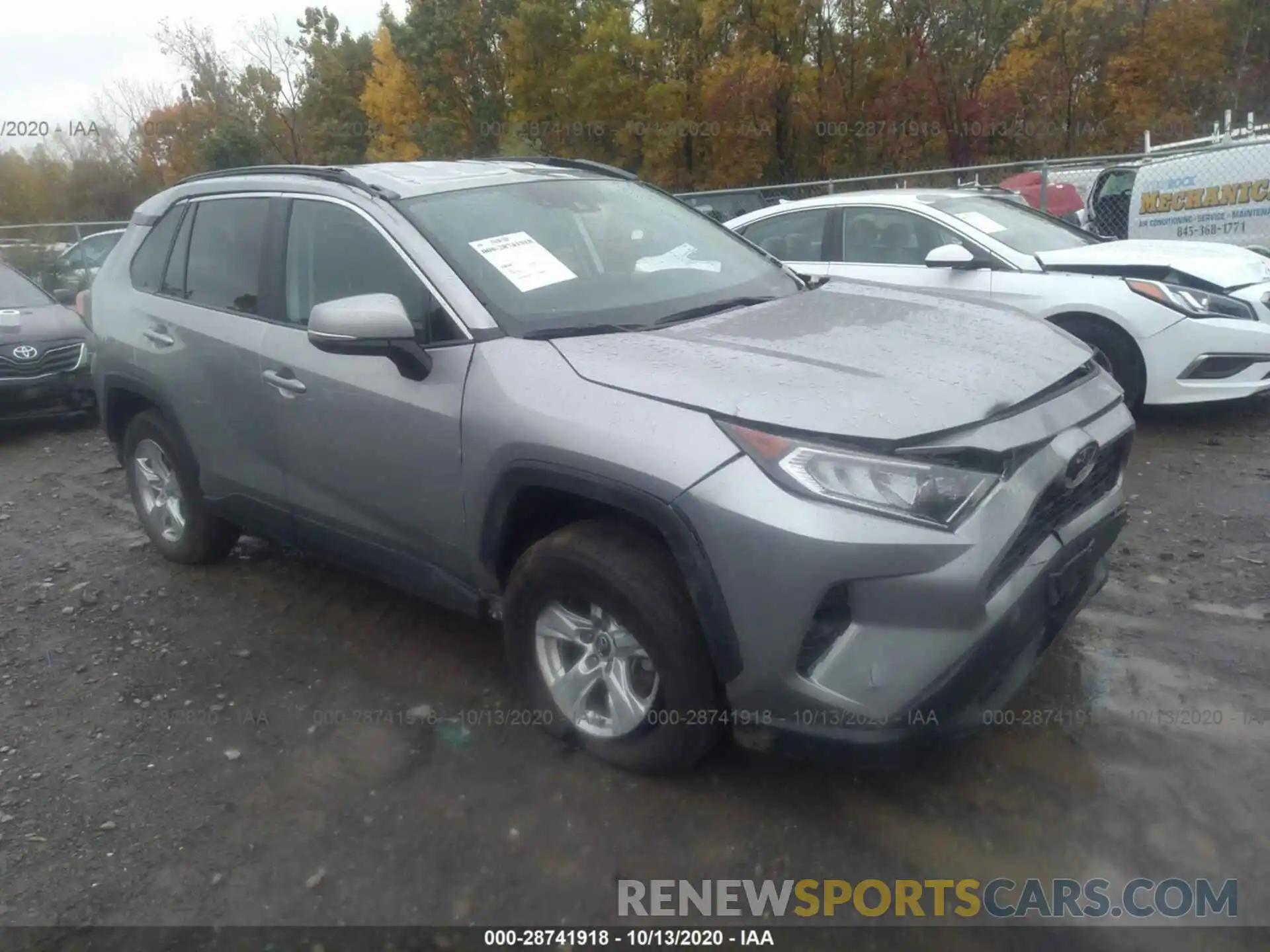 1 Photograph of a damaged car 2T3P1RFV9LC091838 TOYOTA RAV4 2020