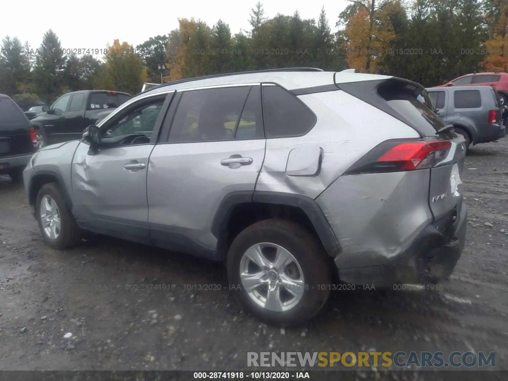 3 Photograph of a damaged car 2T3P1RFV9LC091838 TOYOTA RAV4 2020