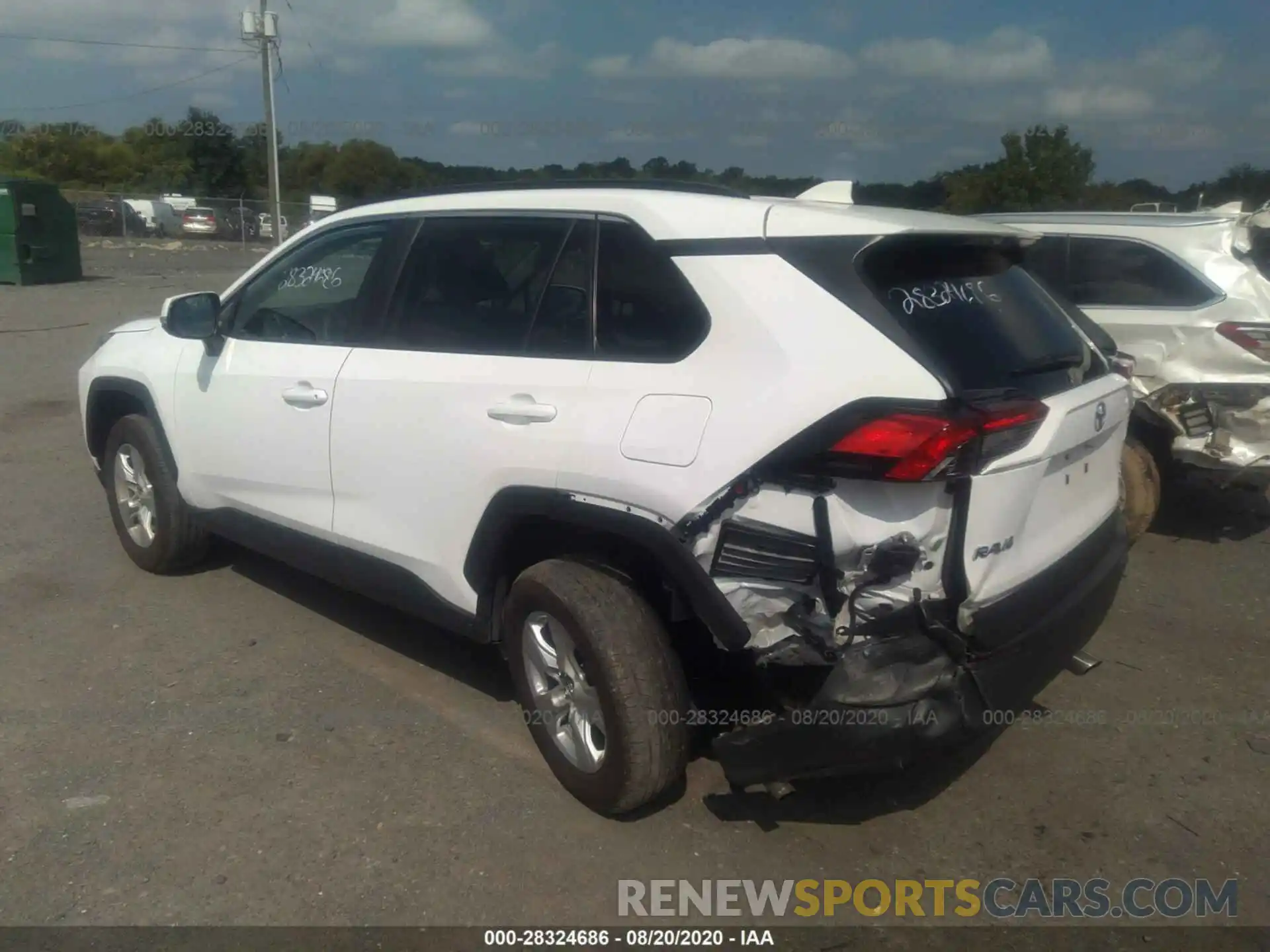 3 Photograph of a damaged car 2T3P1RFV9LC092746 TOYOTA RAV4 2020